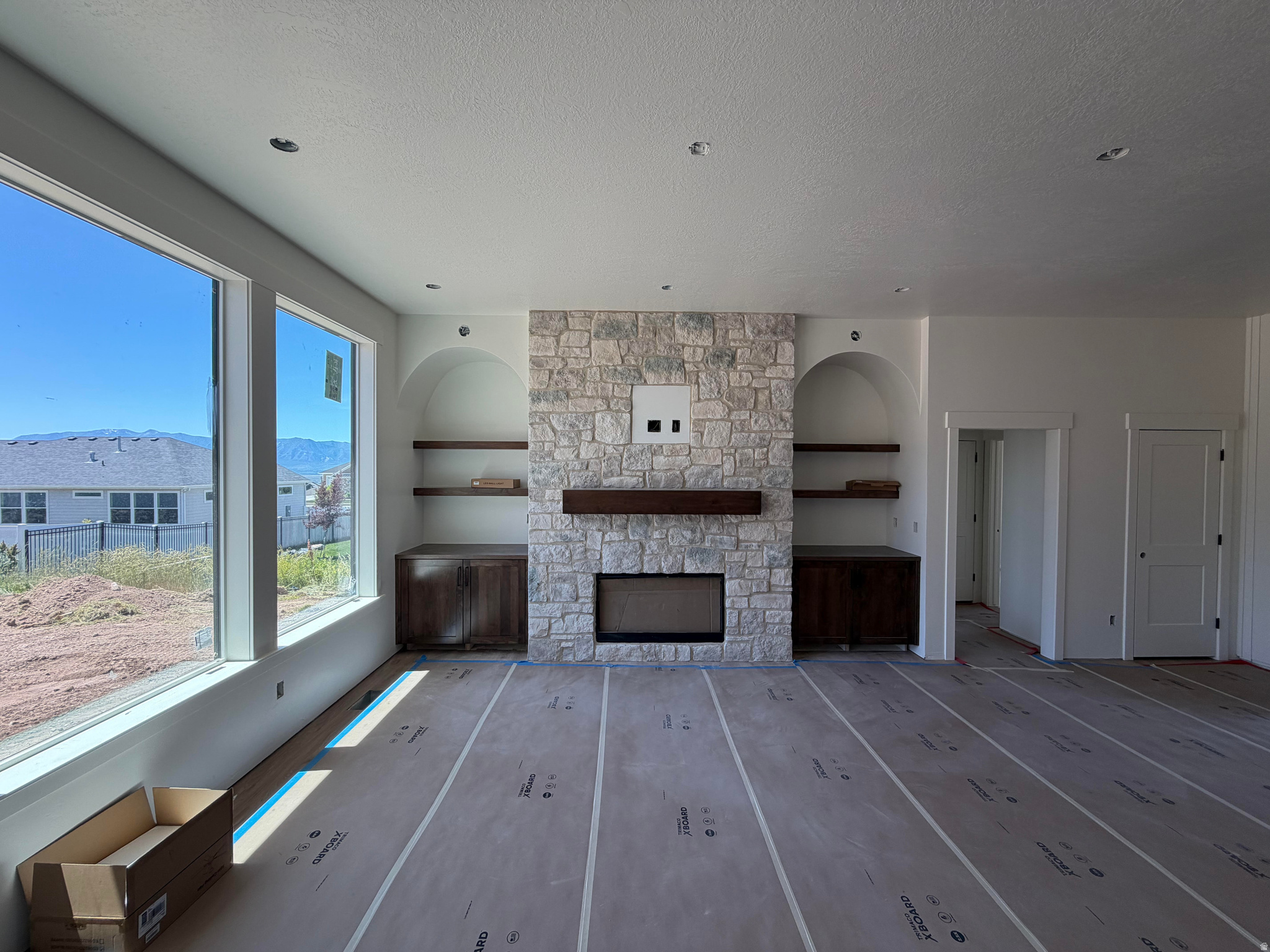 JUNIPER RIDGES - Residential