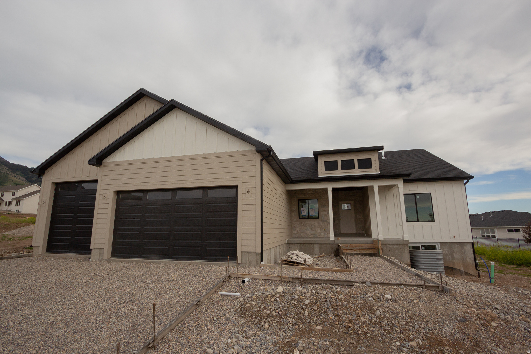JUNIPER RIDGES - Residential