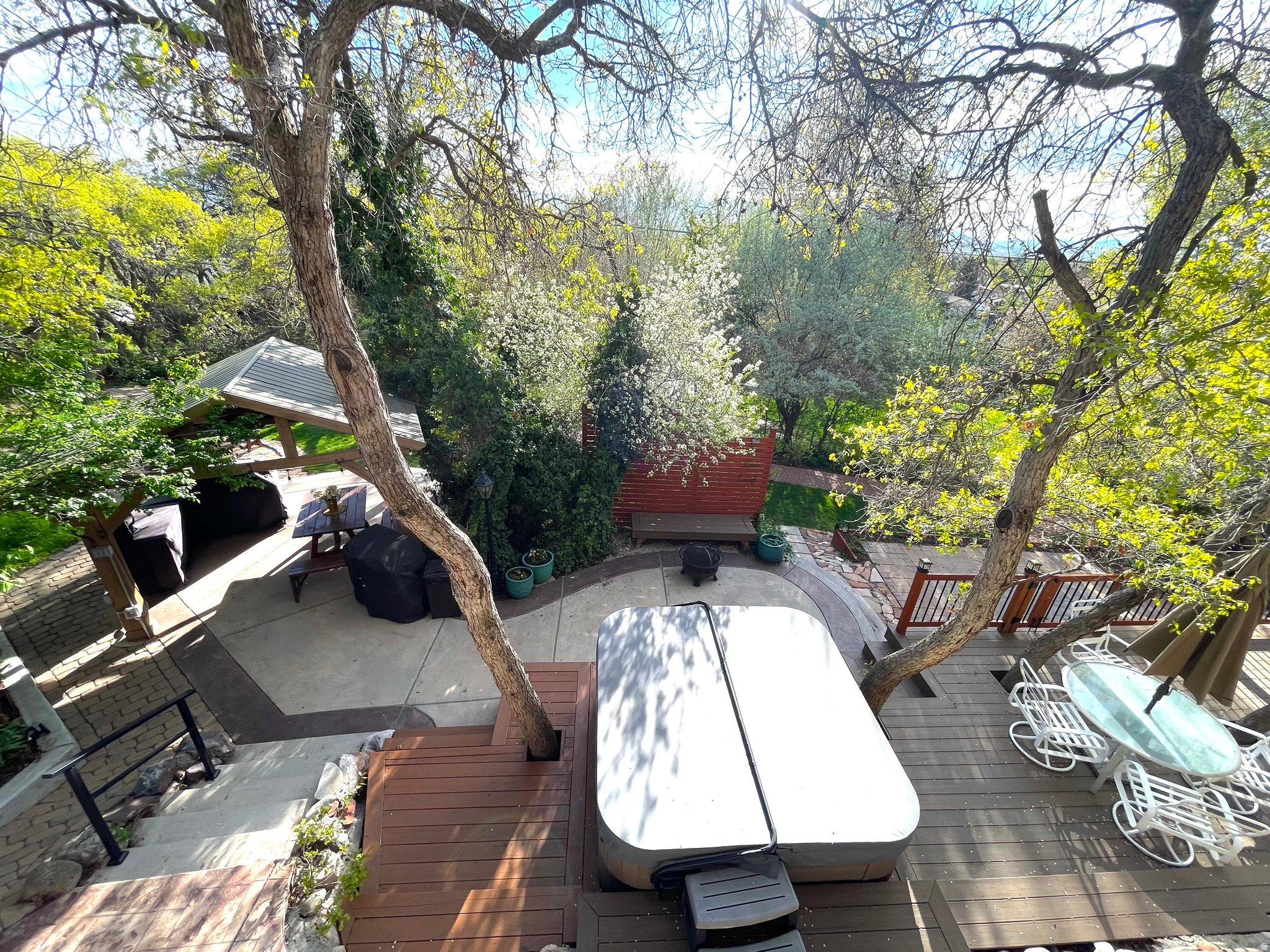UPLAND TERRA - Residential