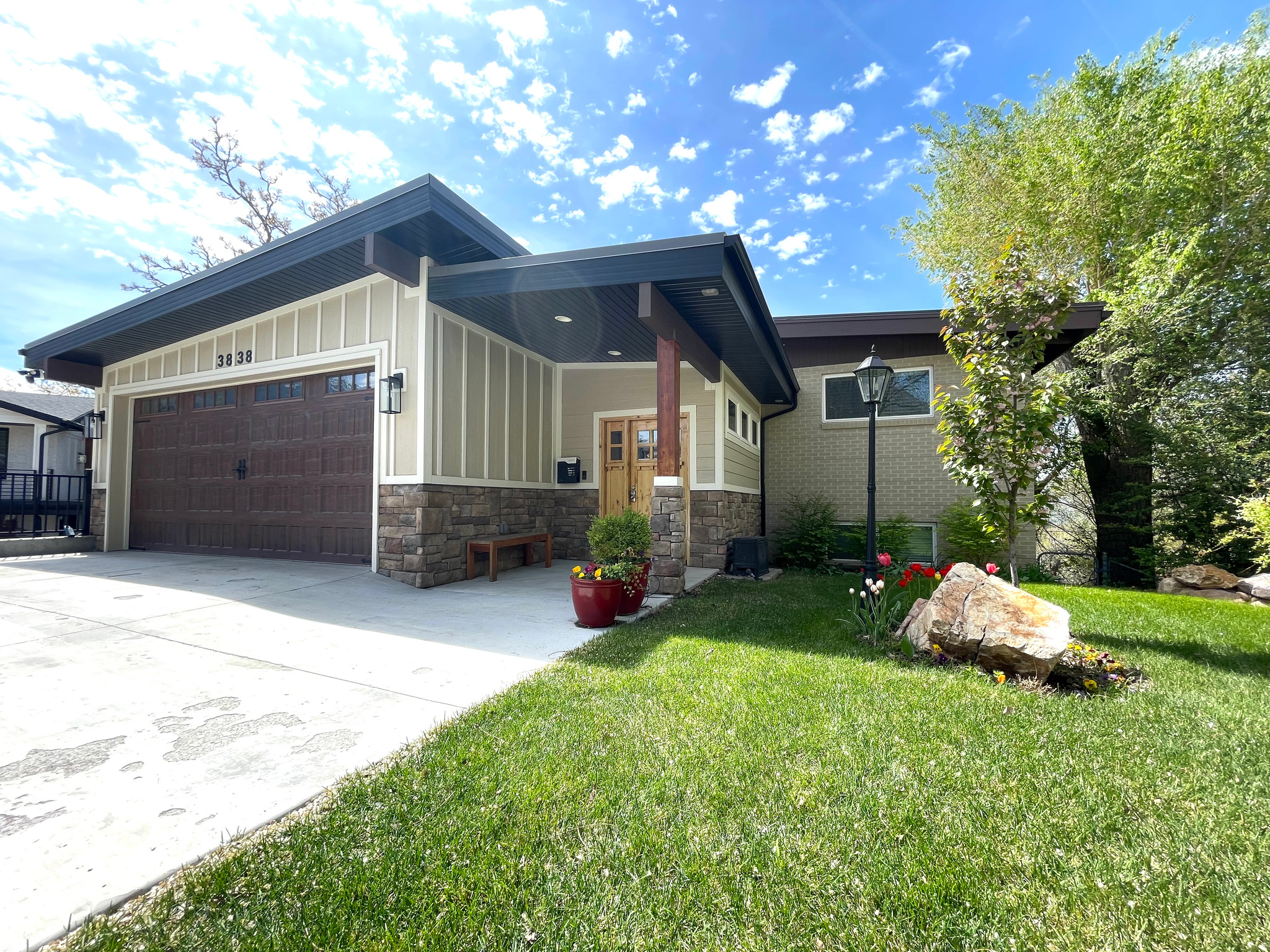 UPLAND TERRA - Residential