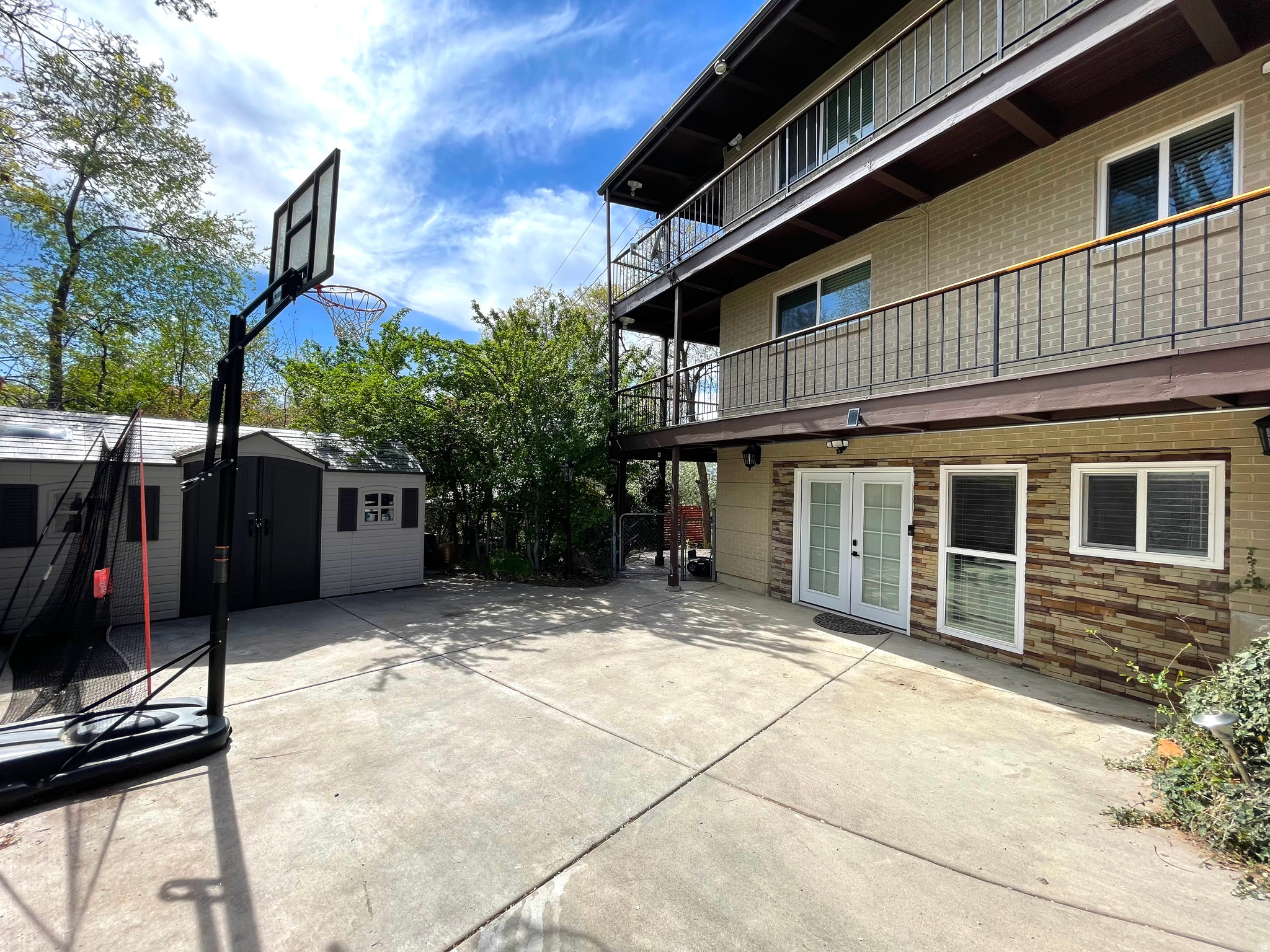 UPLAND TERRA - Residential