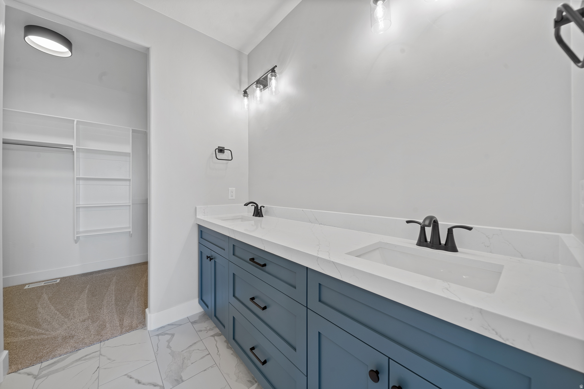 HERITAGE FARMS - Residential