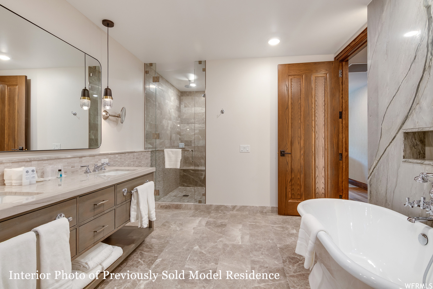 ST. REGIS SNOW PARK - Residential