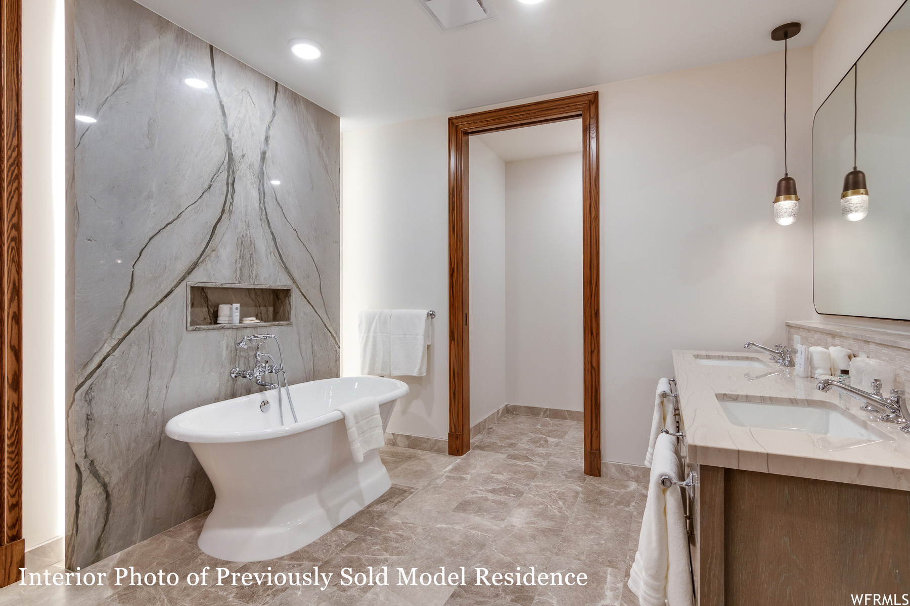 ST. REGIS SNOW PARK - Residential