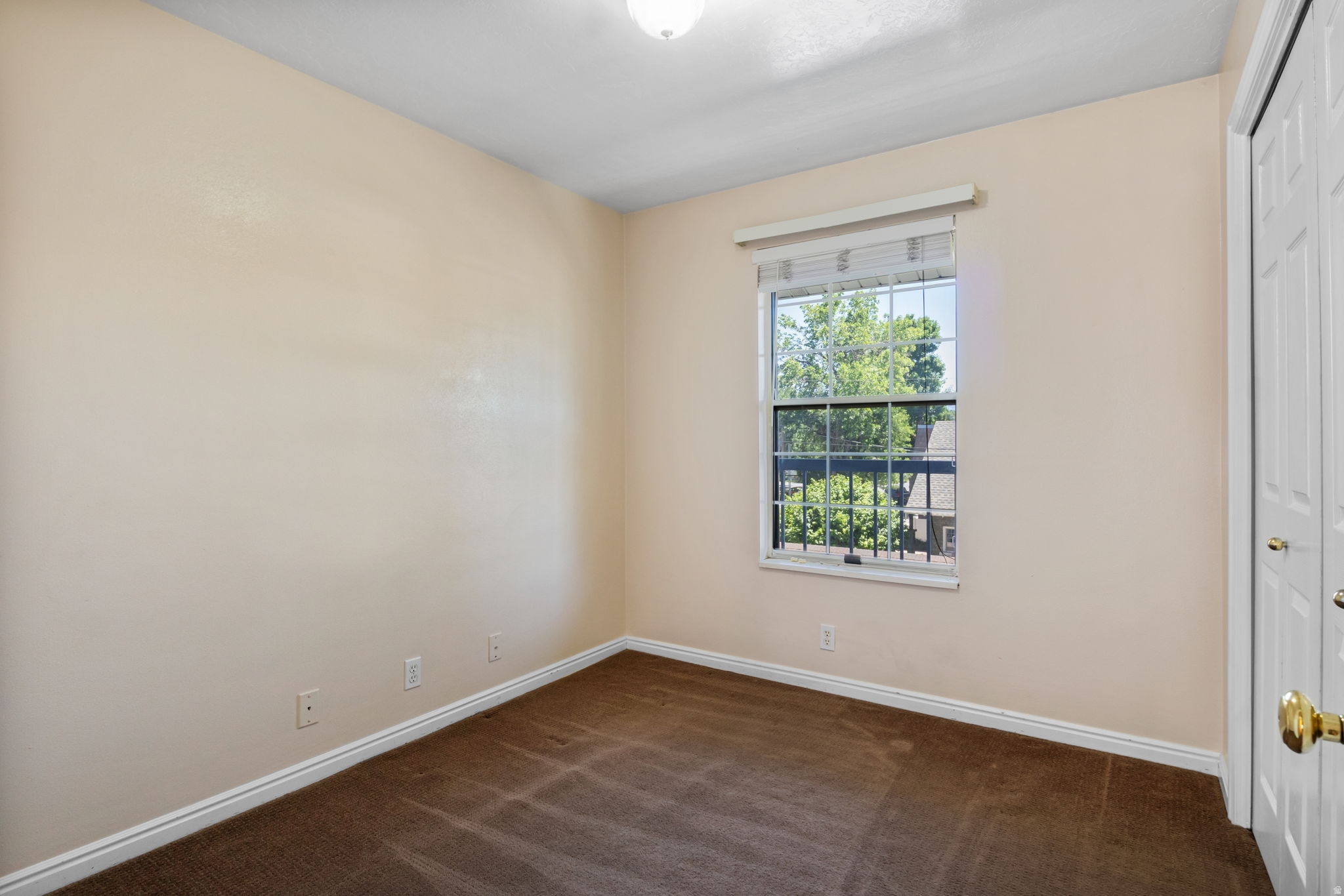COPPERFIELD SQUARE CONDO - Residential