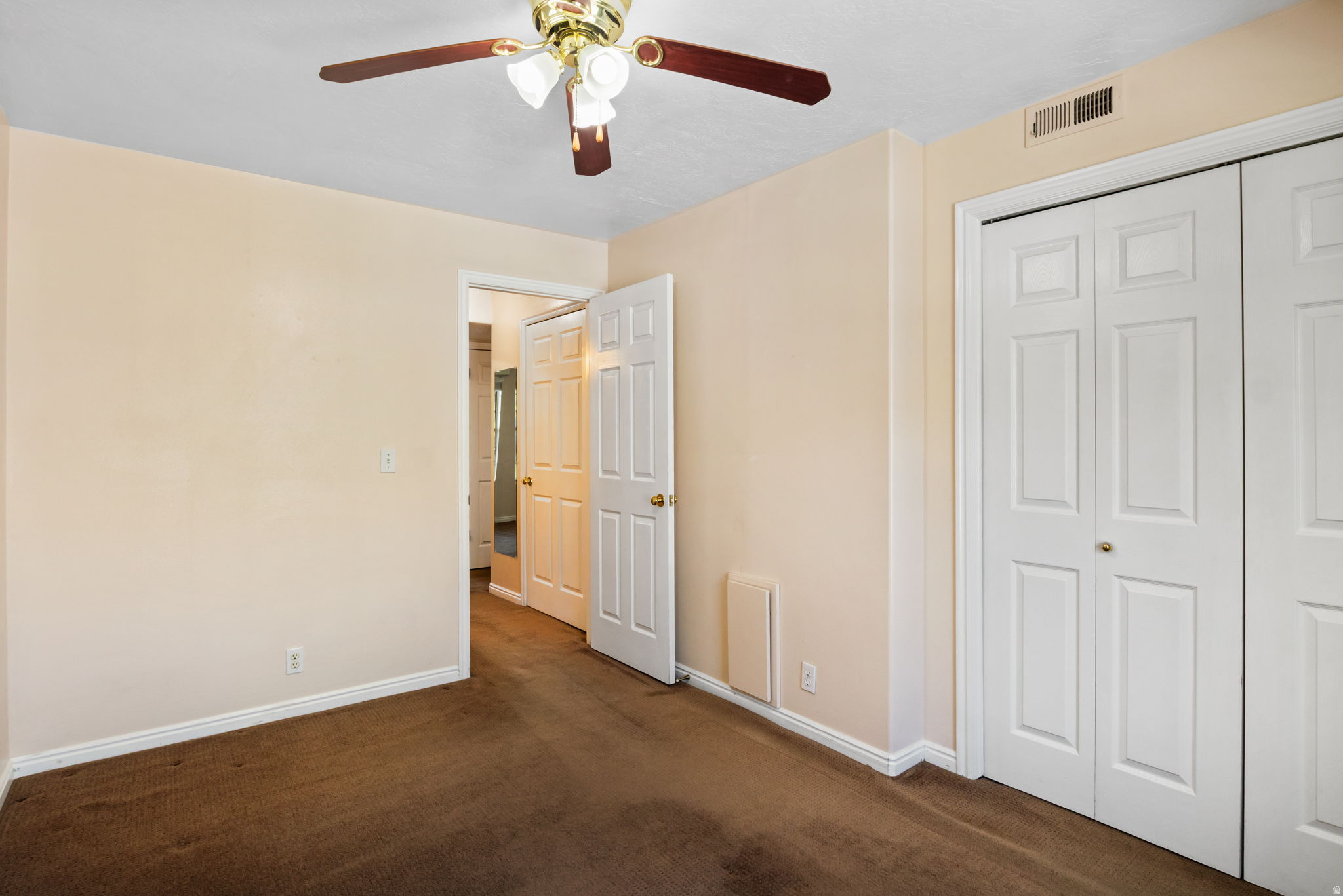 COPPERFIELD SQUARE CONDO - Residential