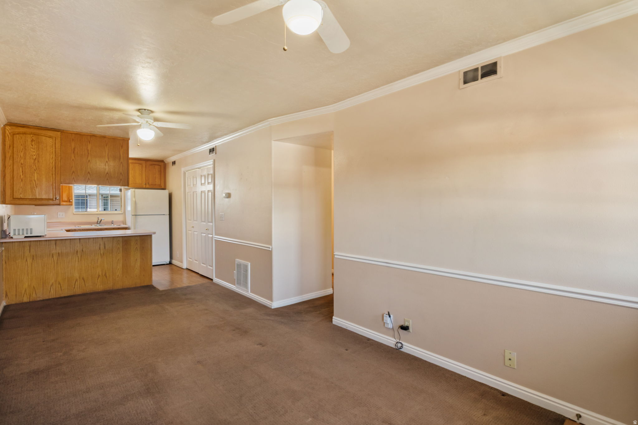 COPPERFIELD SQUARE CONDO - Residential