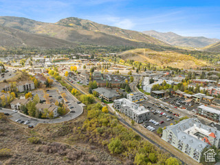 SNYDERS ADDITION - Land
