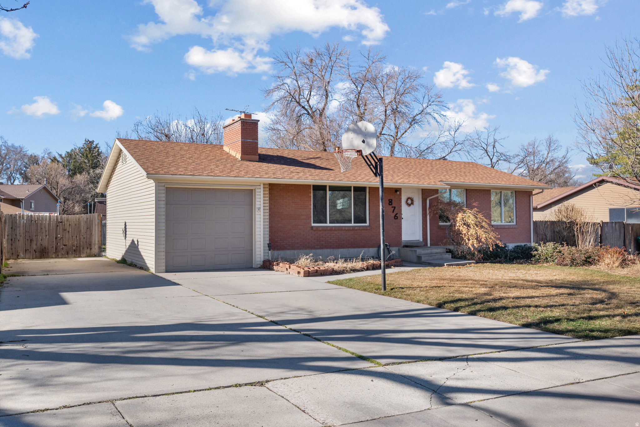 COUNTRY ESTATES #4 - Residential