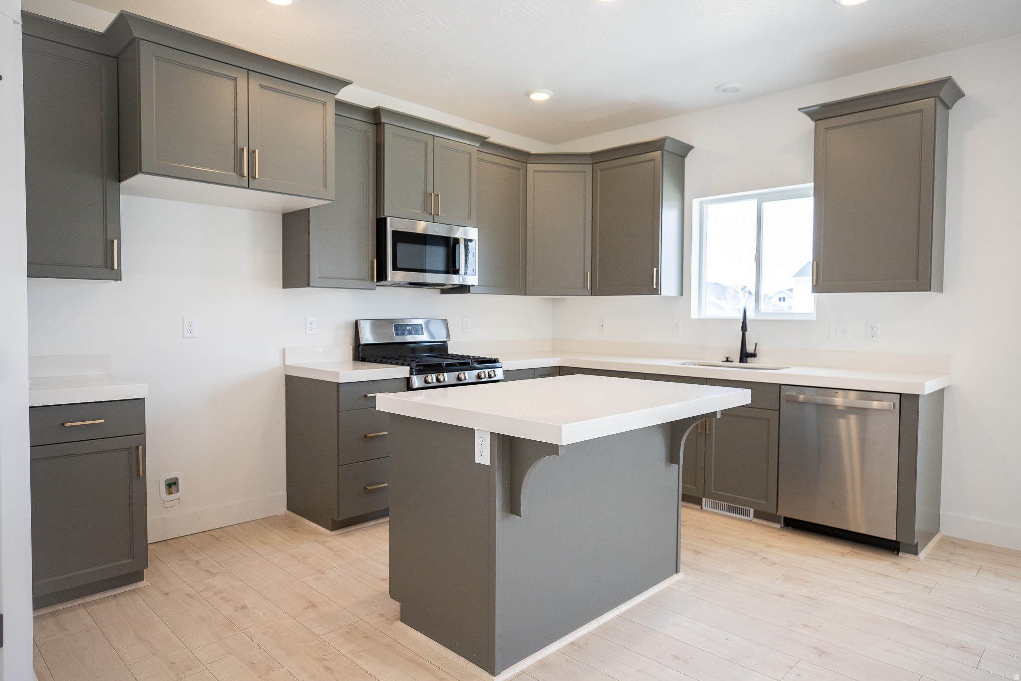 PARKWAY FIELDS SINGLES 2 - Residential