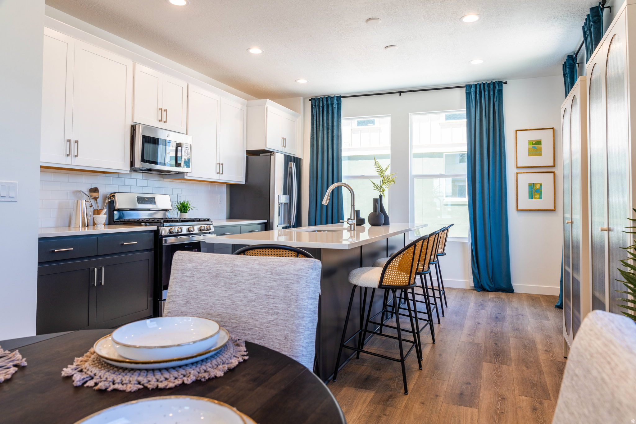 TRAILSIDE - Residential