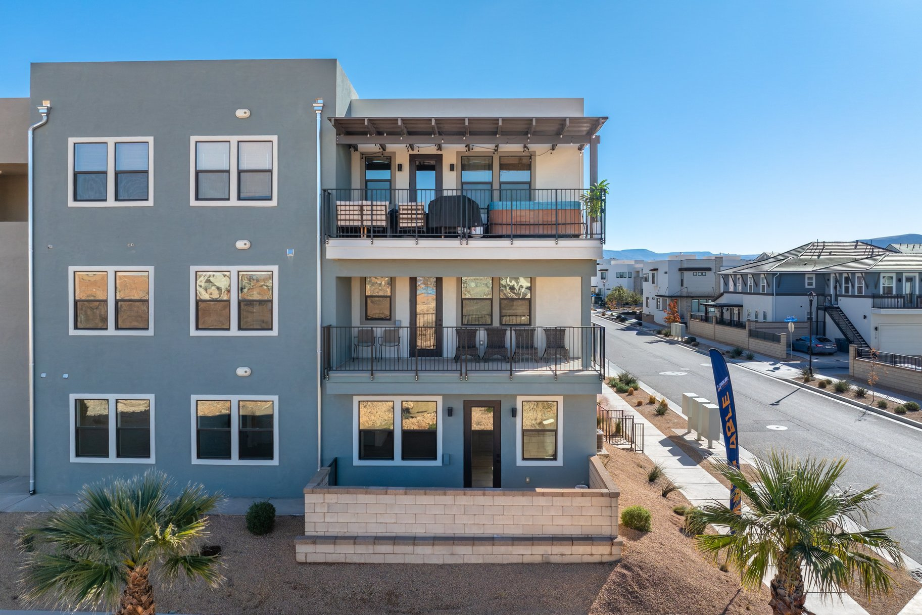 DESERT COLOR CONDOS - Residential