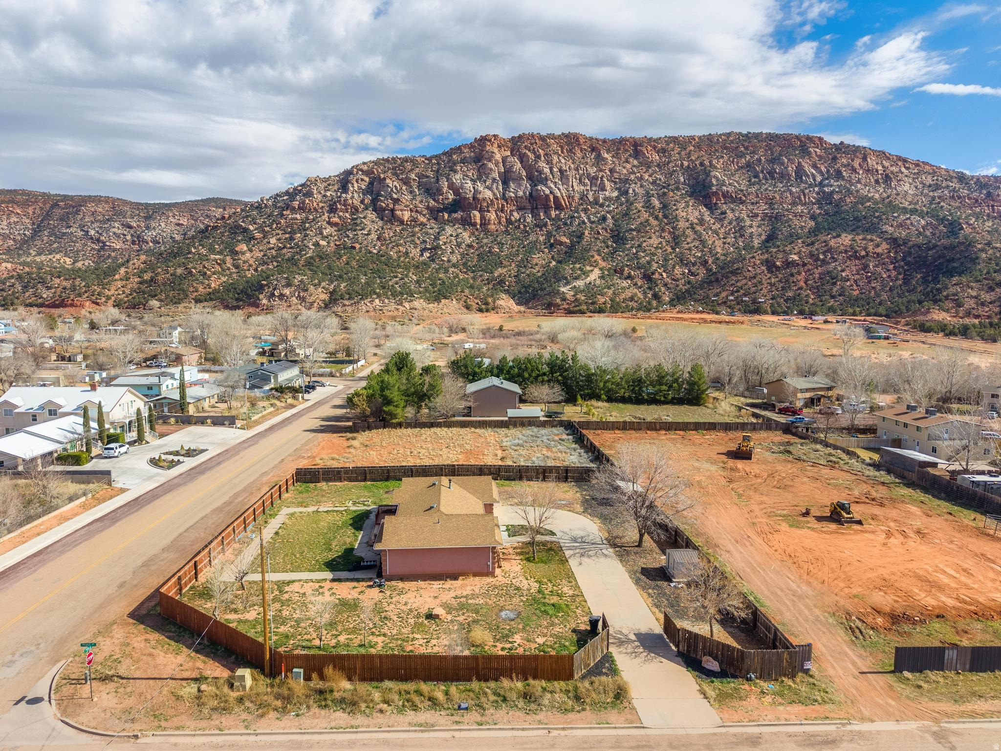 SHORT CREEK - Residential