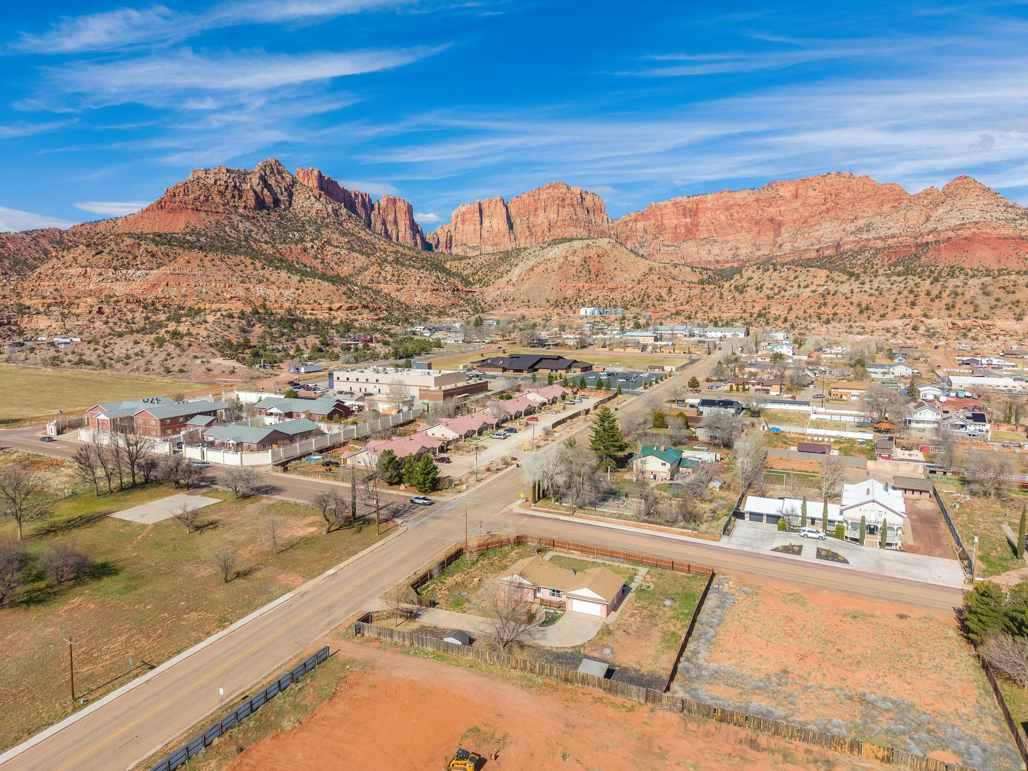 SHORT CREEK - Residential