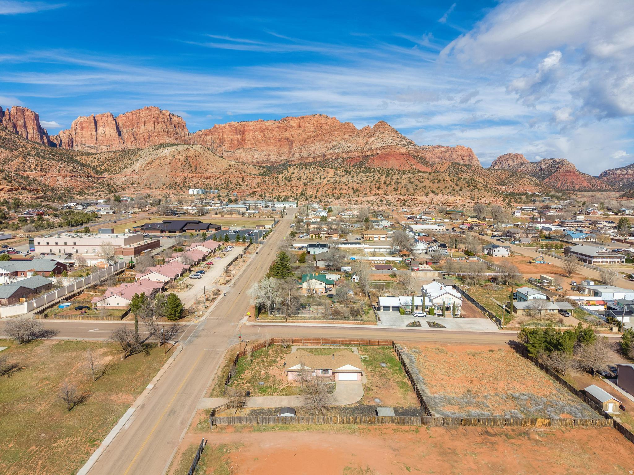 SHORT CREEK - Residential