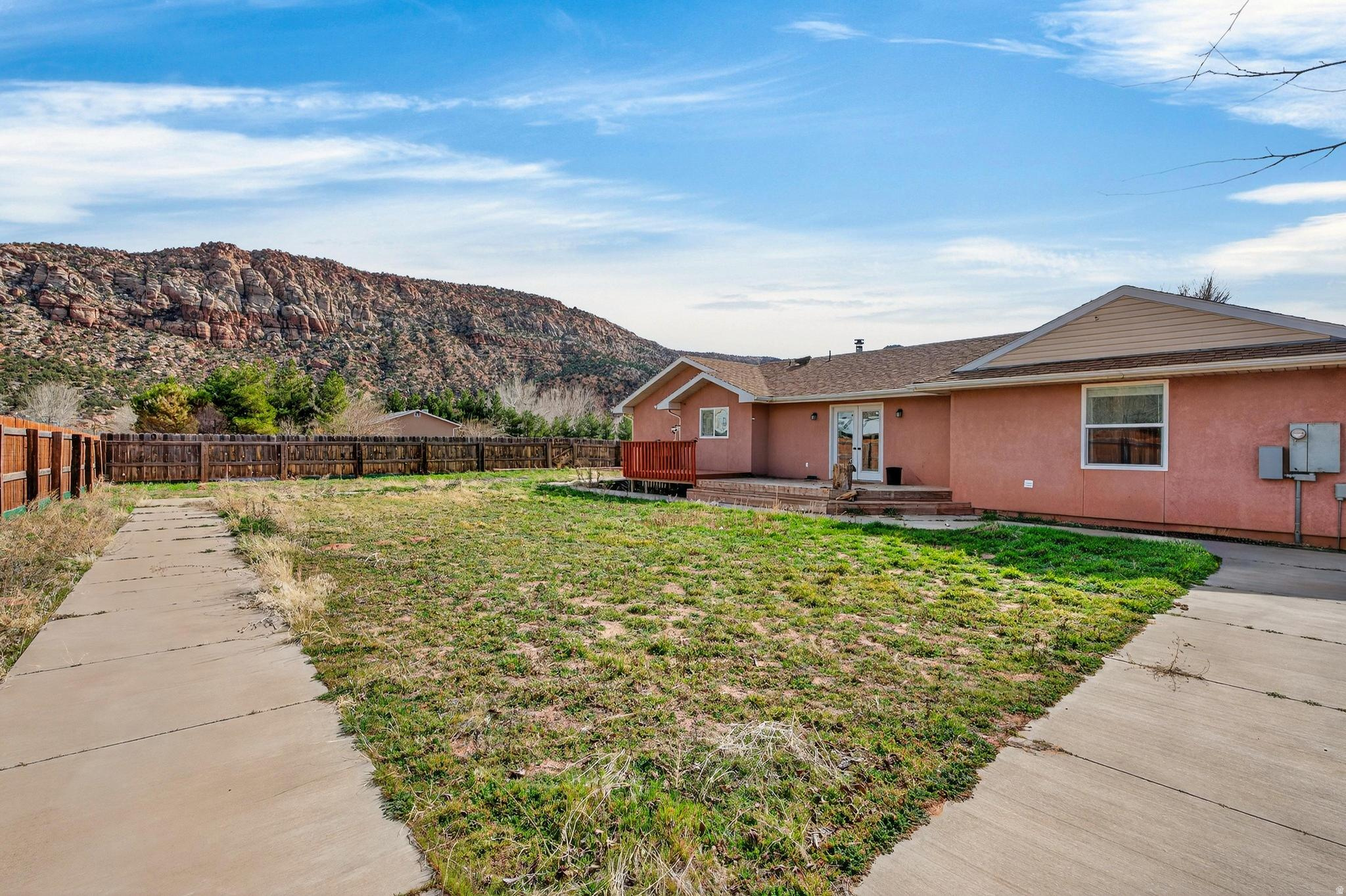 SHORT CREEK - Residential