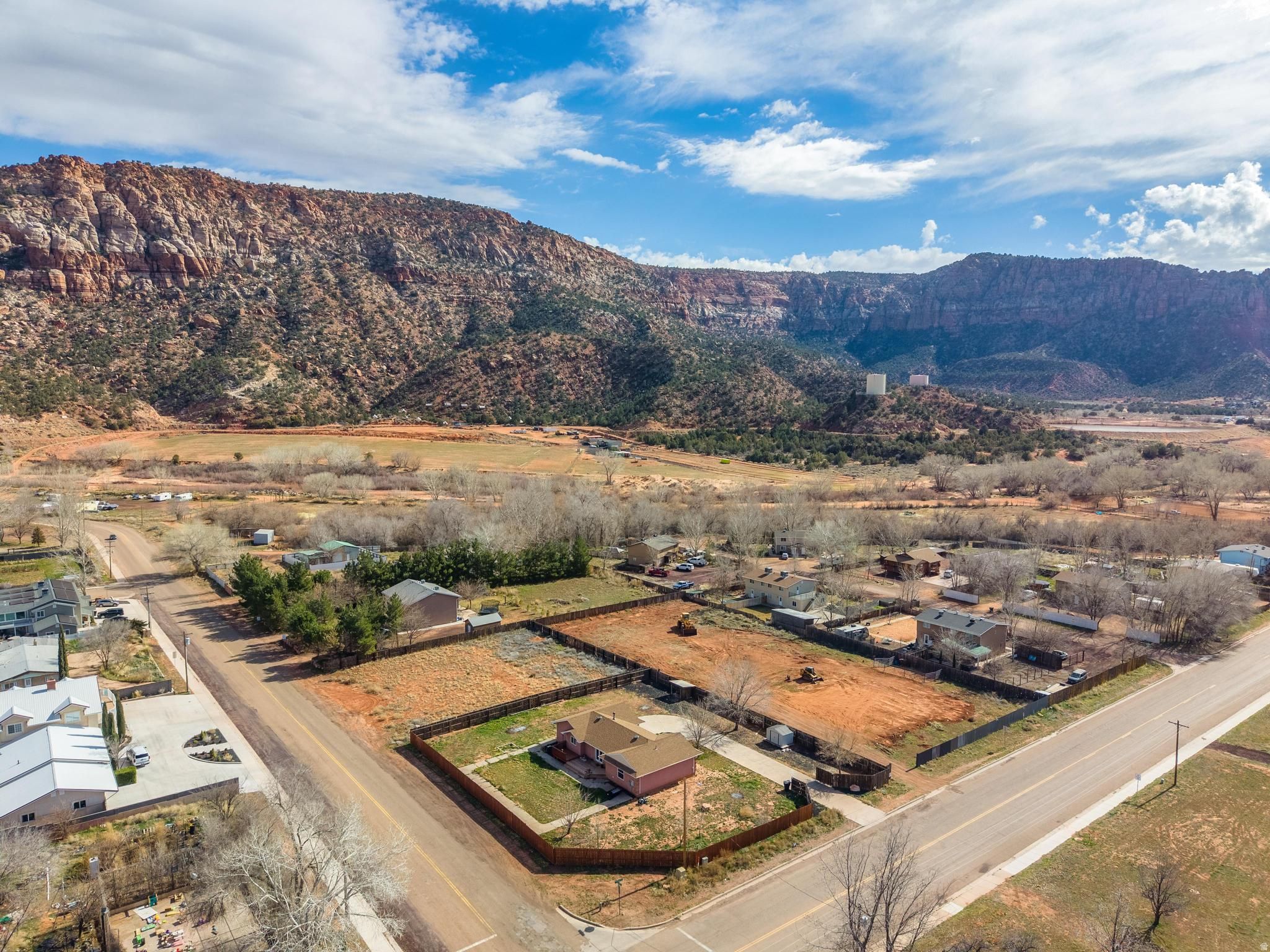 SHORT CREEK - Residential