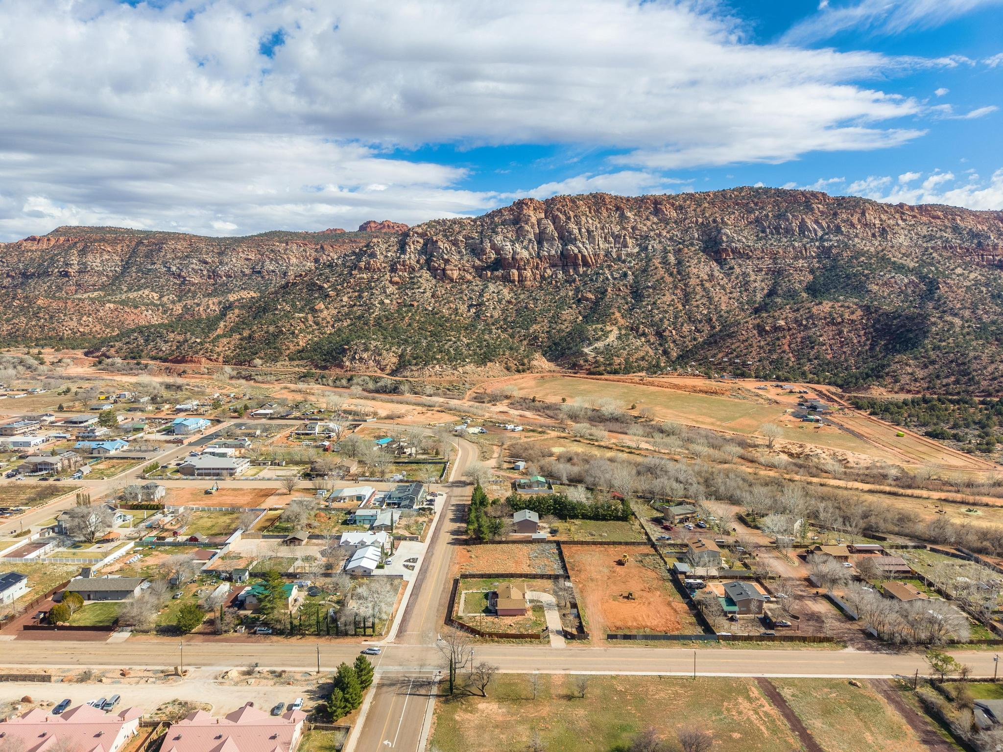 SHORT CREEK - Residential