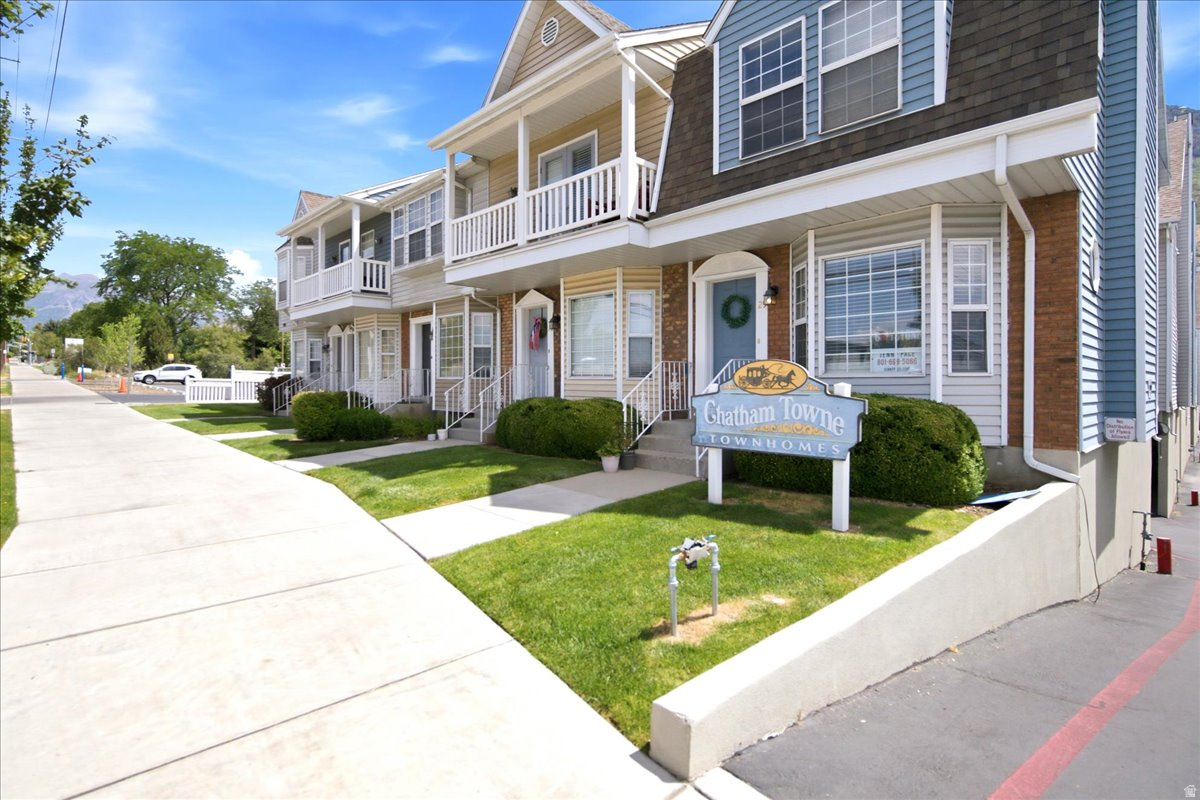 CHATHAM TOWNE CONDOMINIUMS - Residential