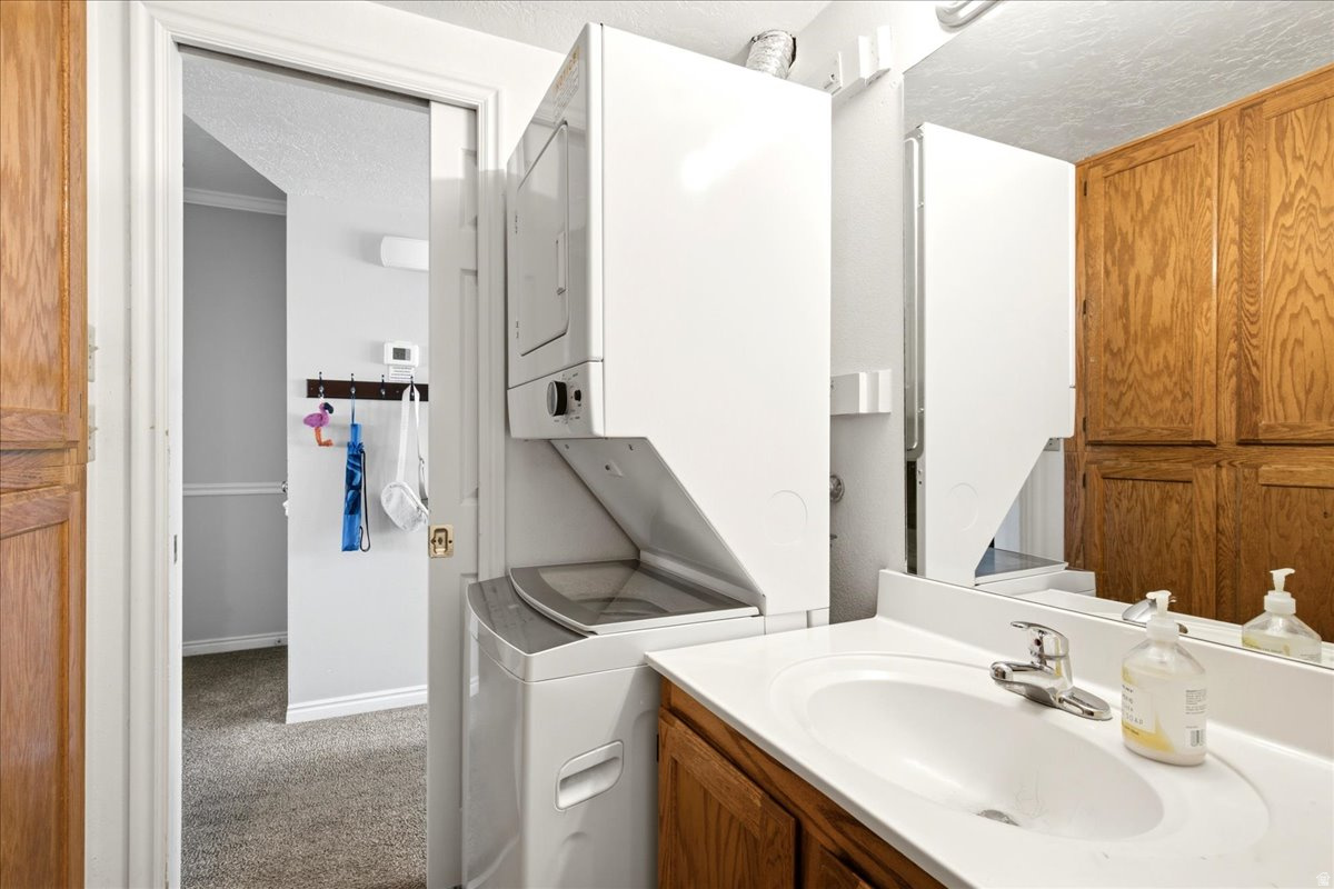 CHATHAM TOWNE CONDOMINIUMS - Residential