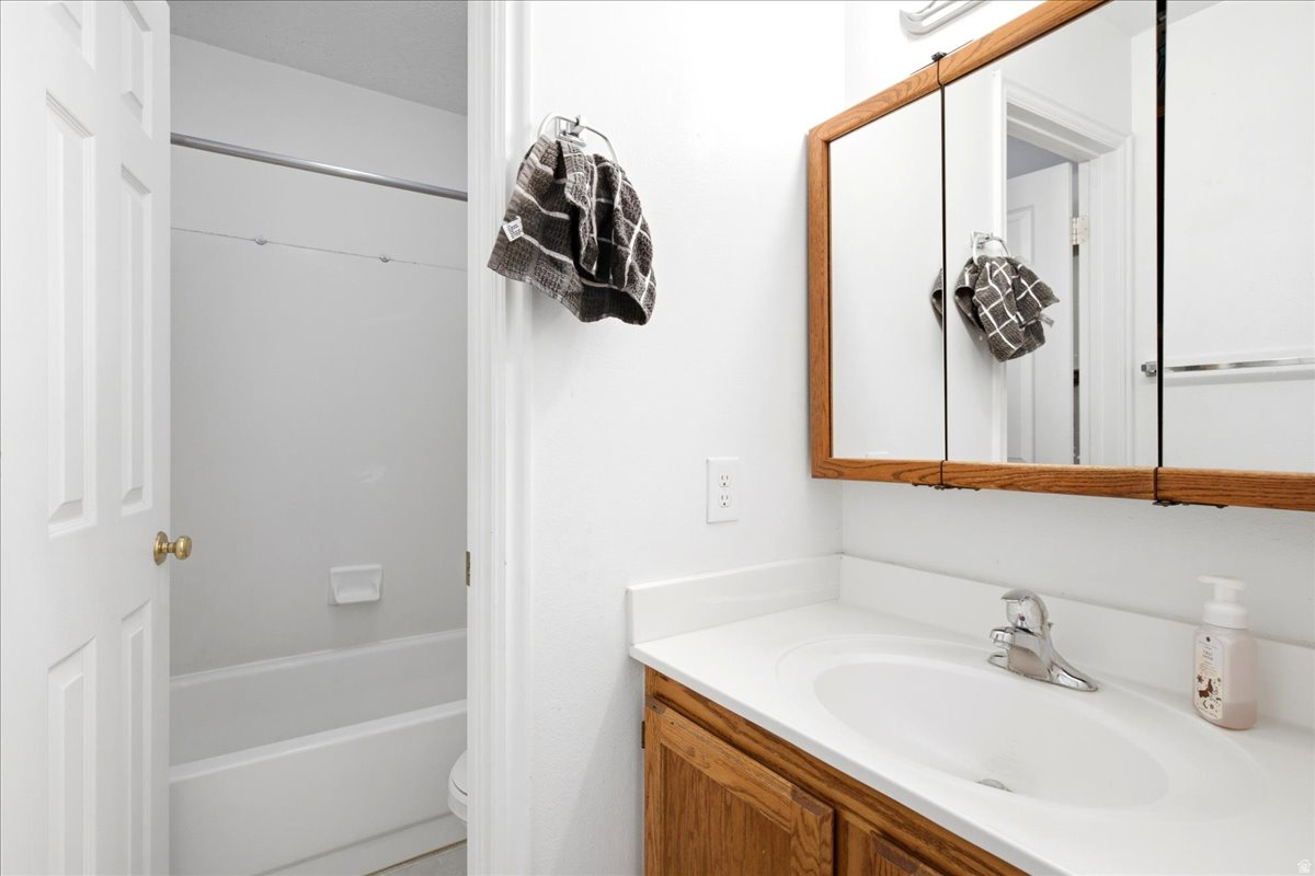 CHATHAM TOWNE CONDOMINIUMS - Residential