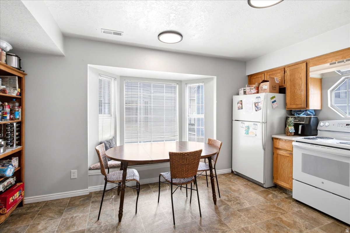 CHATHAM TOWNE CONDOMINIUMS - Residential