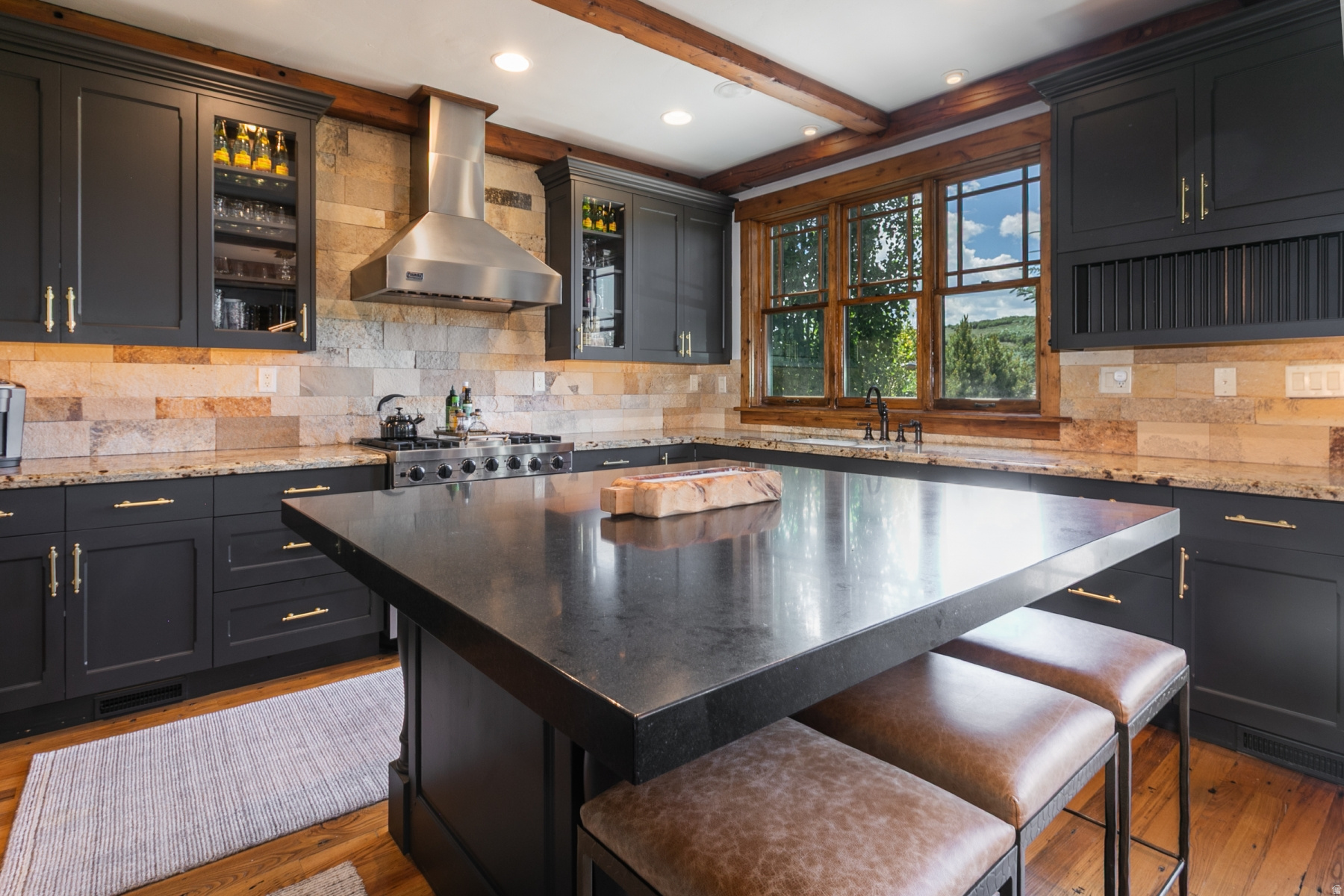 TUHAYE - Residential