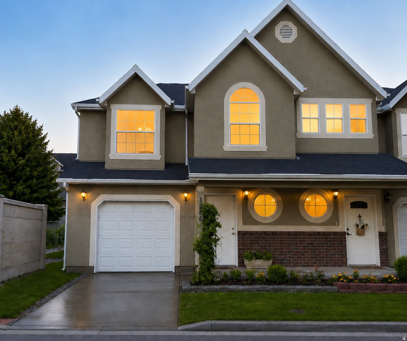 - Showings available with as little as 15 minutes' notice - Welcome to one of Country Lane's most sought-after end-unit townhomes, featuring one of the largest backyards in the community, thoughtful upgrades throughout, and an unbeatable location. This well-maintained home is move-in ready with no surprises. Enjoy an effortless lifestyle with HOA-covered landscaping, snow removal, and community amenities. The open floor plan and direct backyard access to the community park and clubhouse make hosting easy. Nestled in the heart of Silicon Slopes, this home is just 3 minutes from I-15 and Timpanogos Highway. Conveniences like Costco, Harmons, Traverse Mountain Outlets, and Thanksgiving Point are just around the corner. Enjoy quick access to countless hiking trails, including American Fork Canyon just 13 minutes away. For an experience closer to home, the neighborhood connects to the well-lit Lehi Rail Trail for convenient cycling and walking. This is the house you've been waiting for!