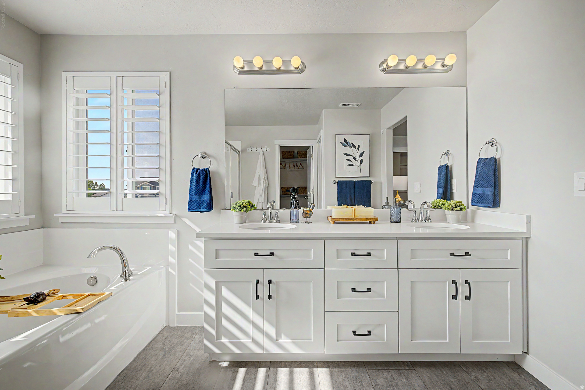 HERON HILLS SUB - Residential