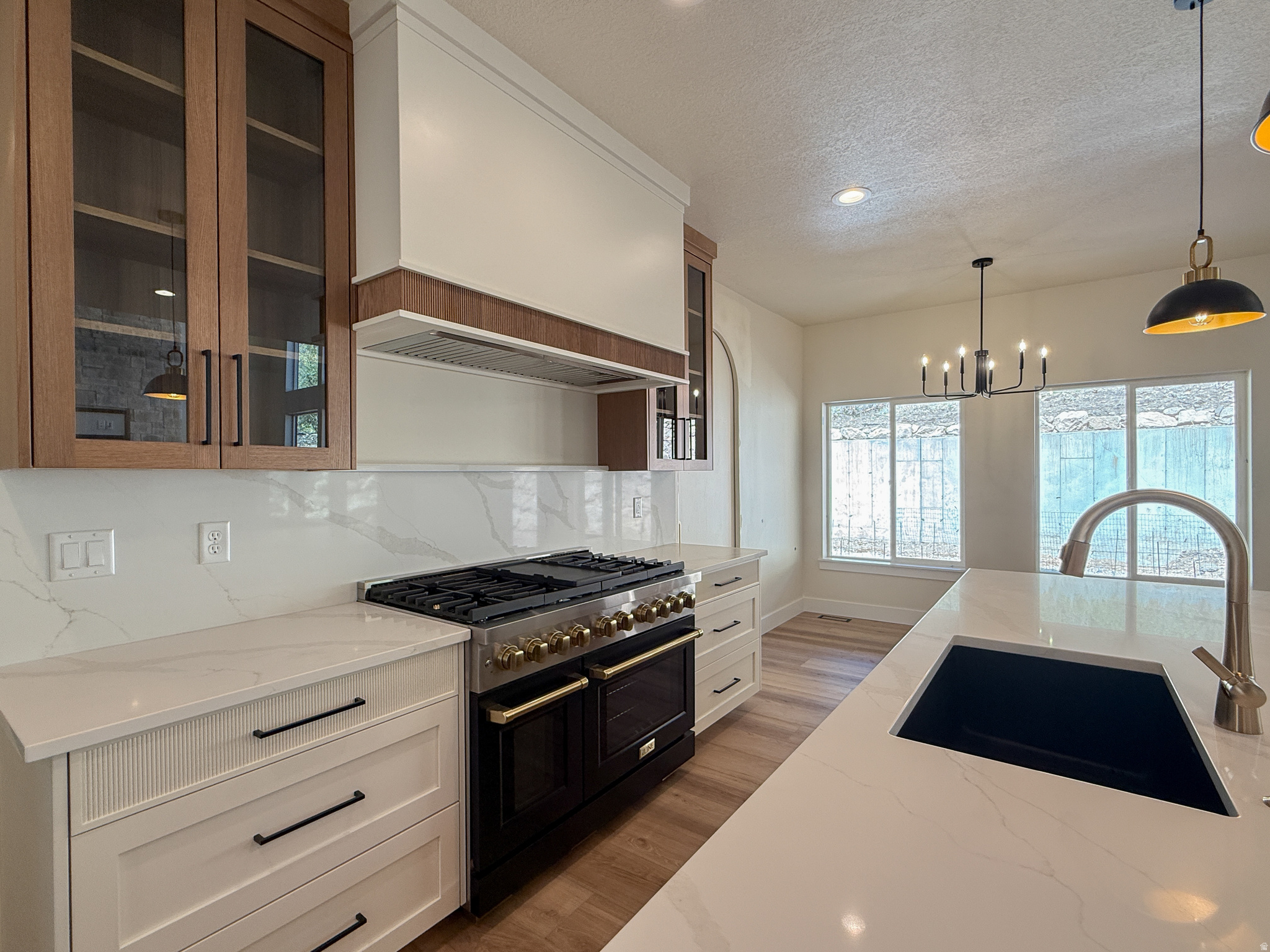 NORTH VIEW ESTATES - Residential