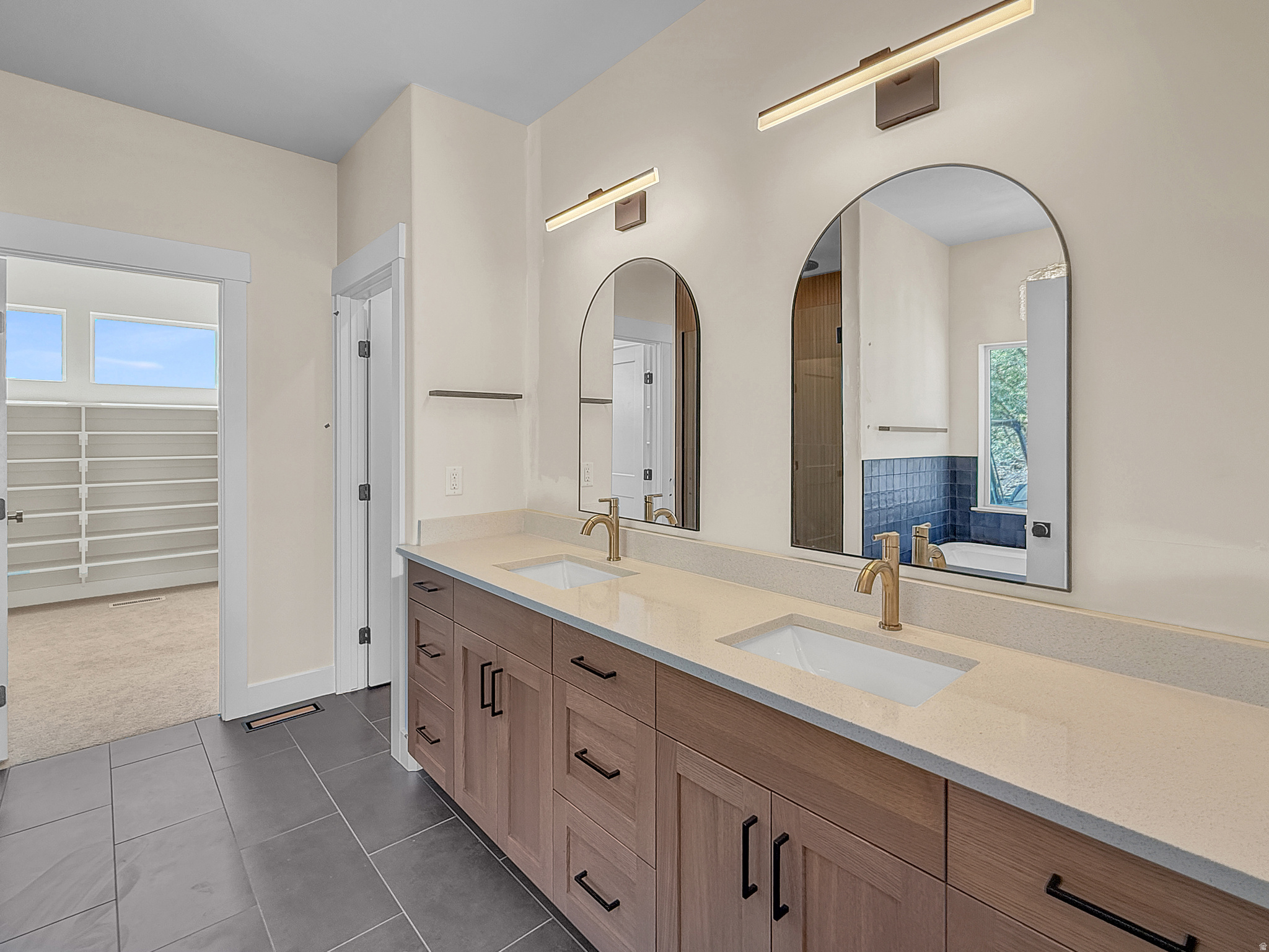 NORTH VIEW ESTATES - Residential