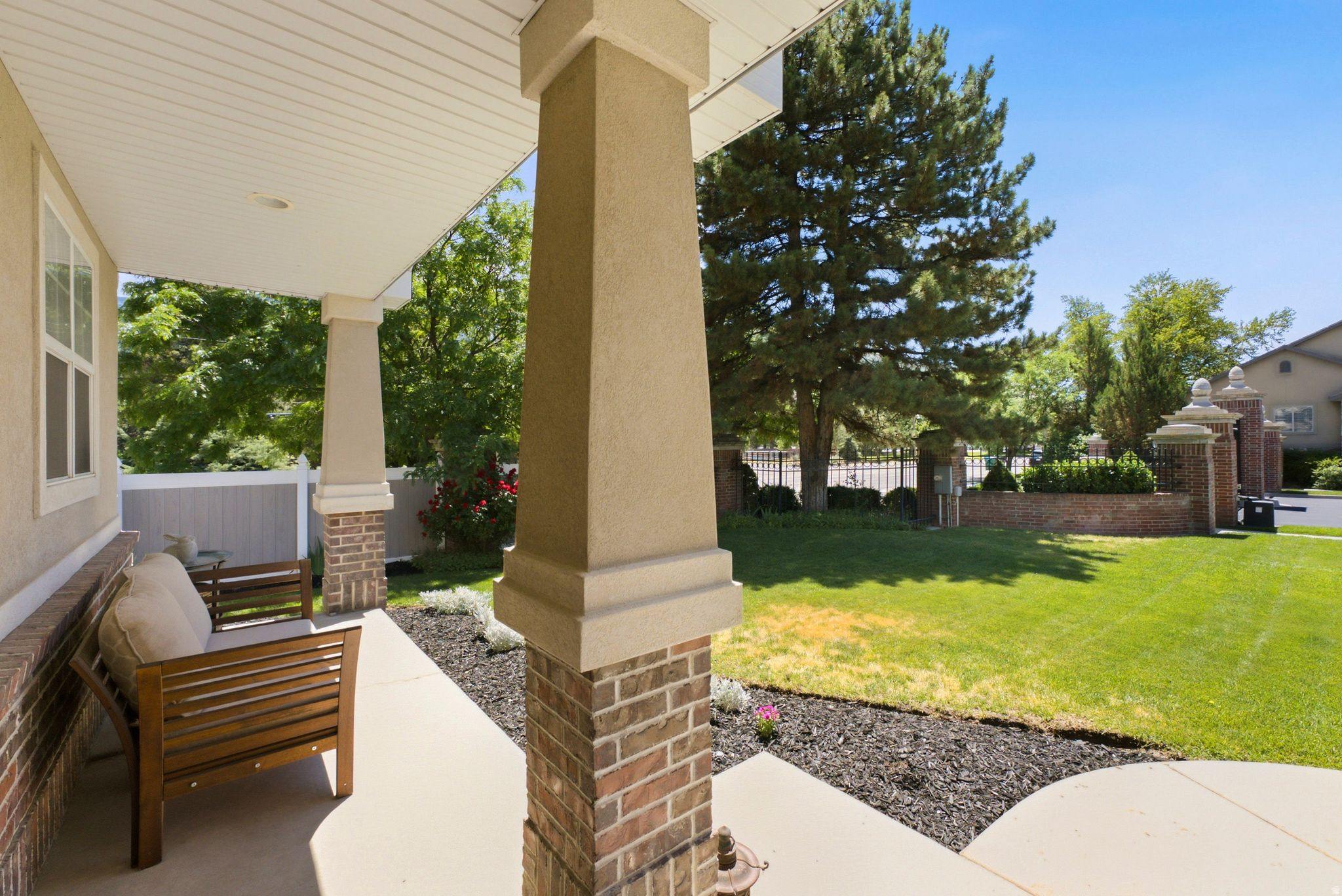 REDFEATHER ESTATES - Residential