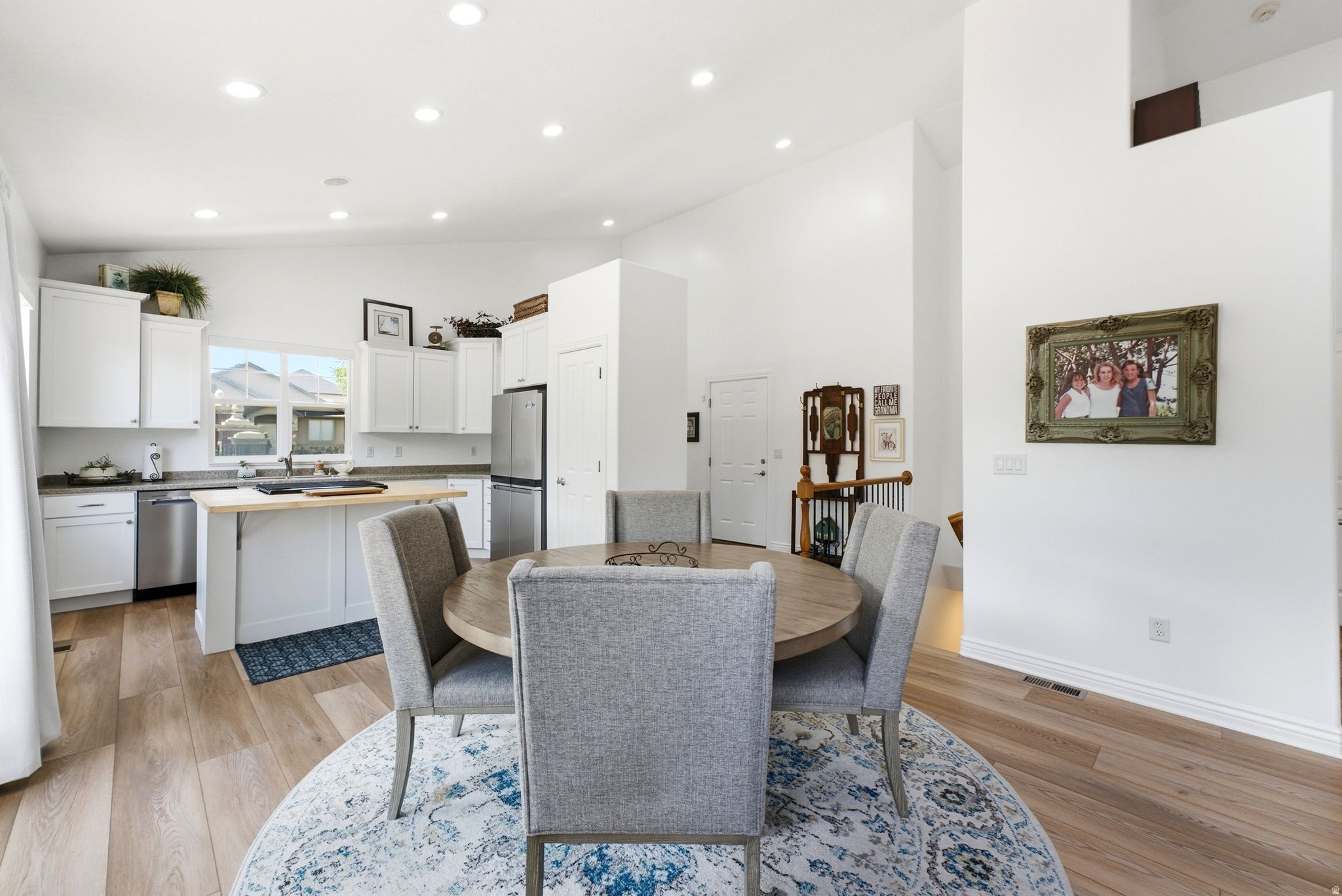 REDFEATHER ESTATES - Residential