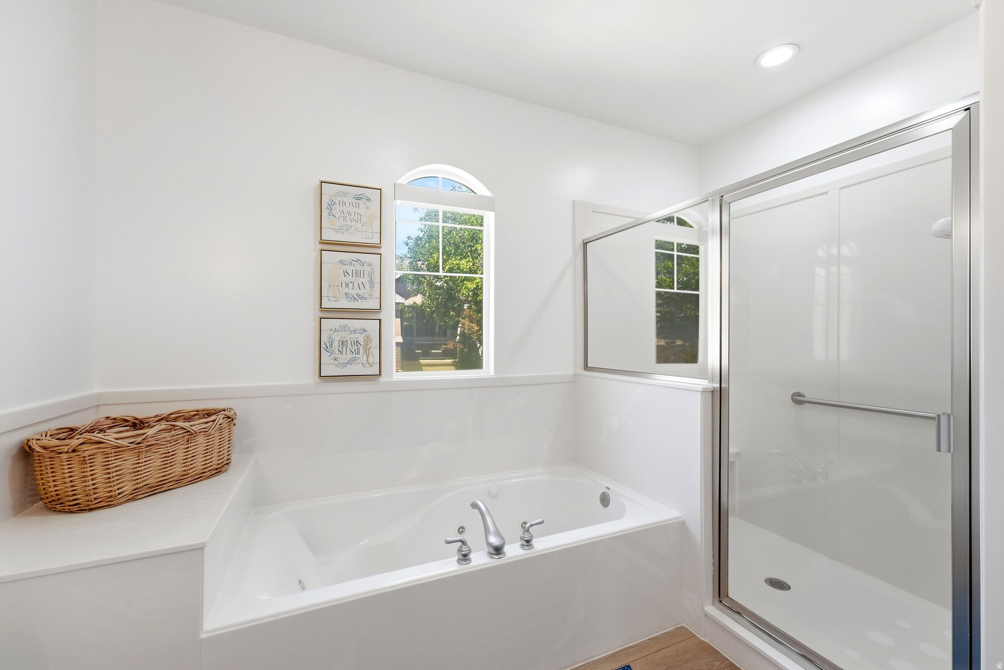 REDFEATHER ESTATES - Residential