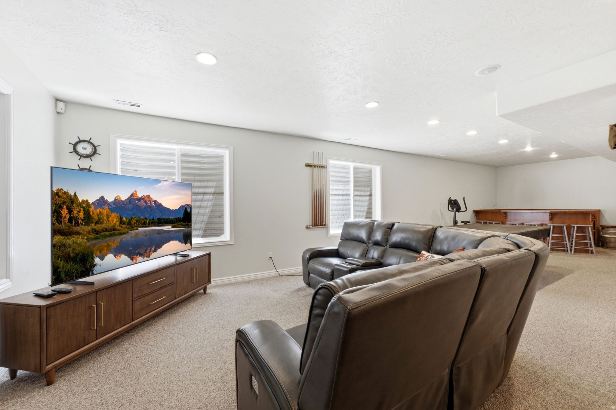 REDFEATHER ESTATES - Residential