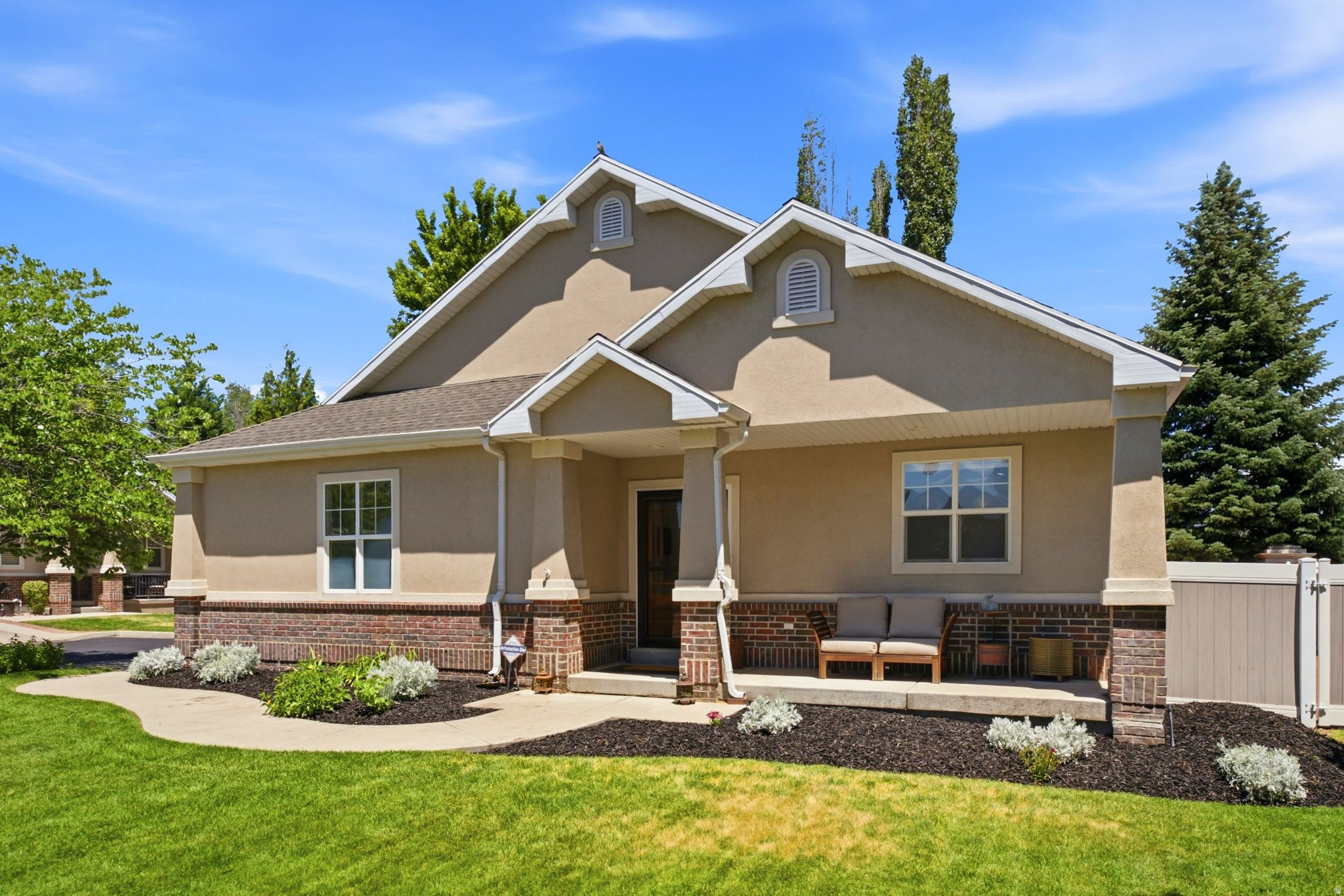 REDFEATHER ESTATES - Residential