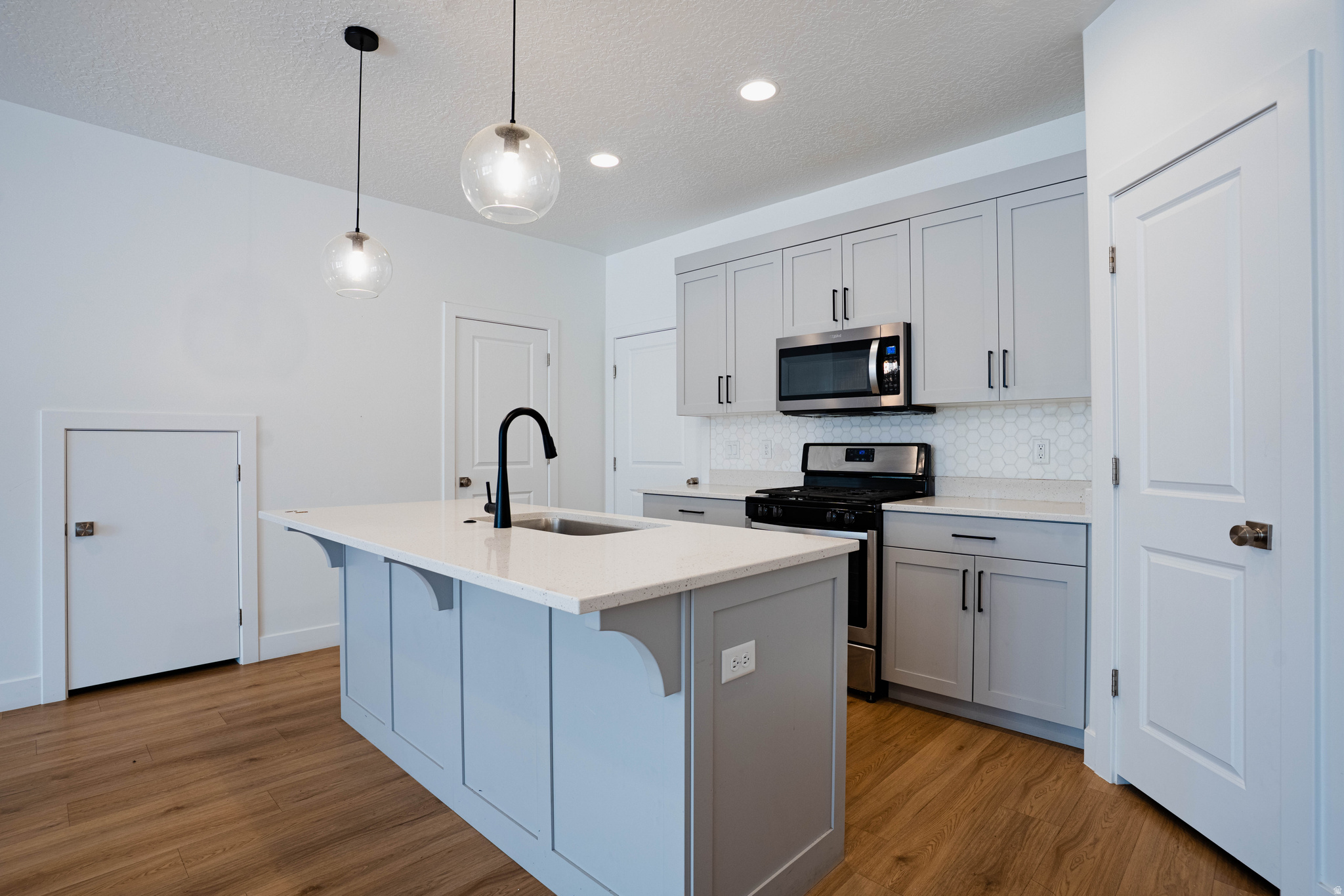 WOODLAND ESTATES TH PH 1B - Residential