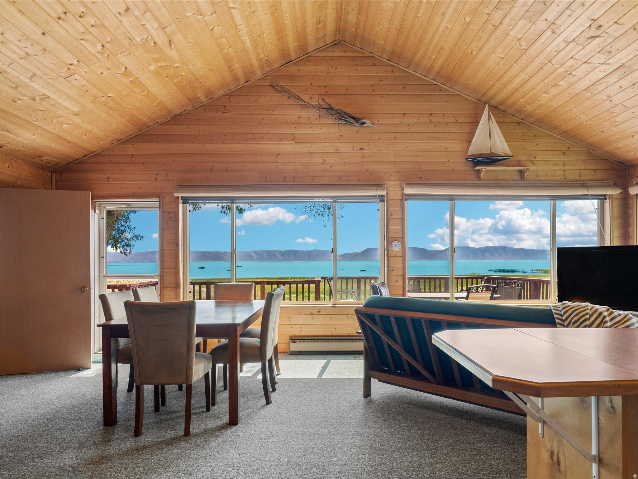 LAKESHORE - Residential