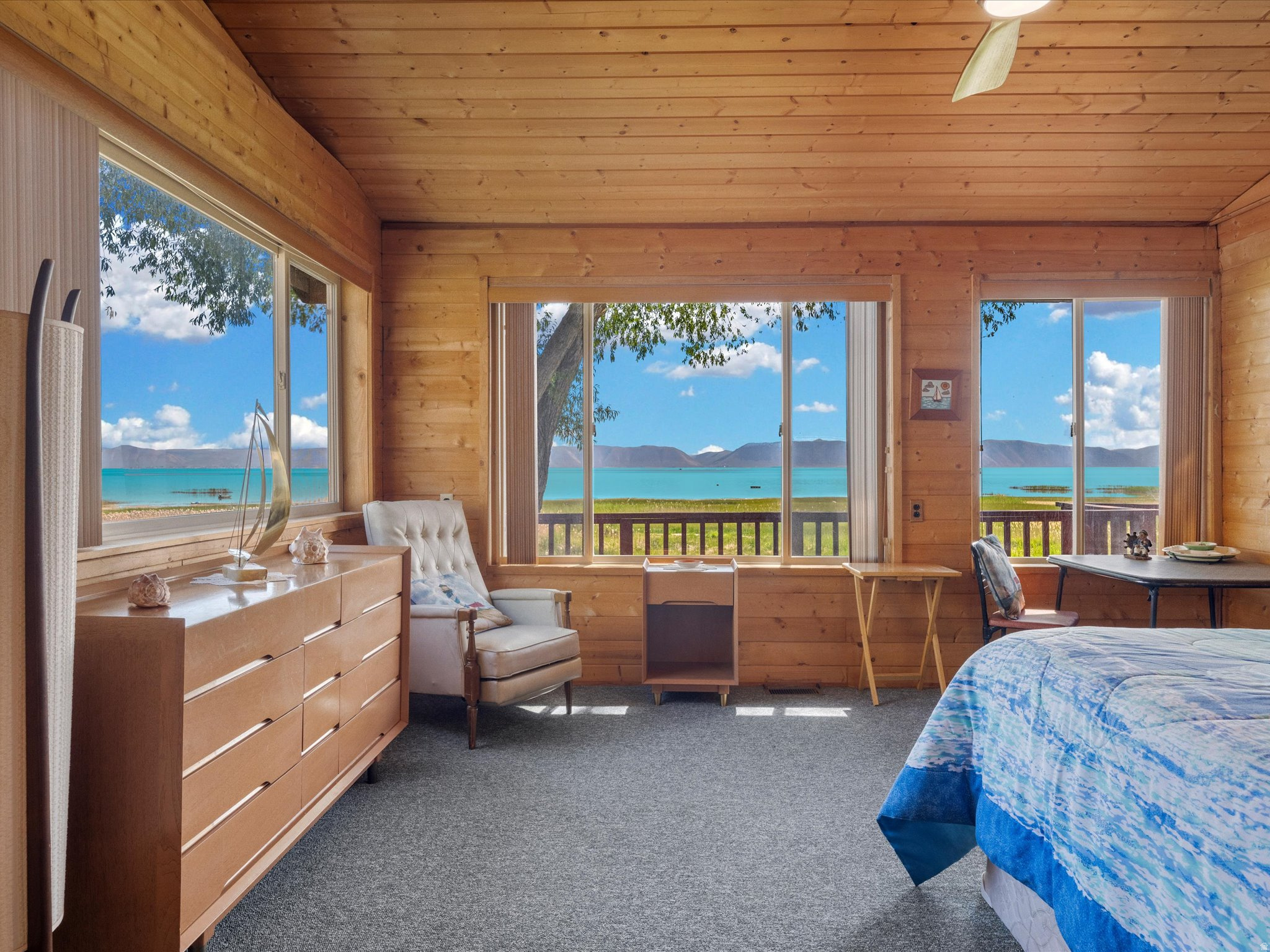 LAKESHORE - Residential