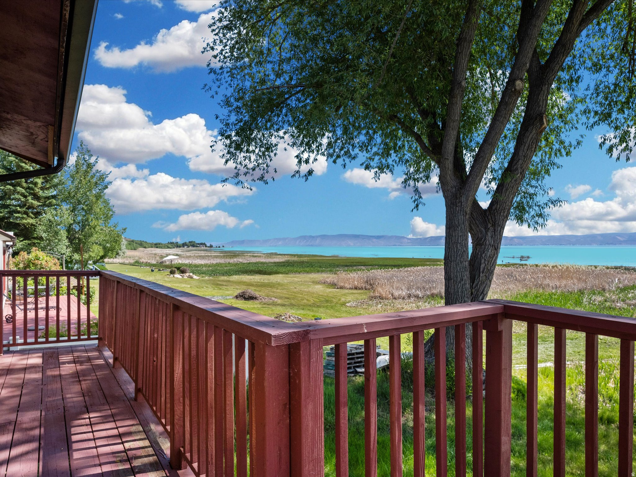 LAKESHORE - Residential