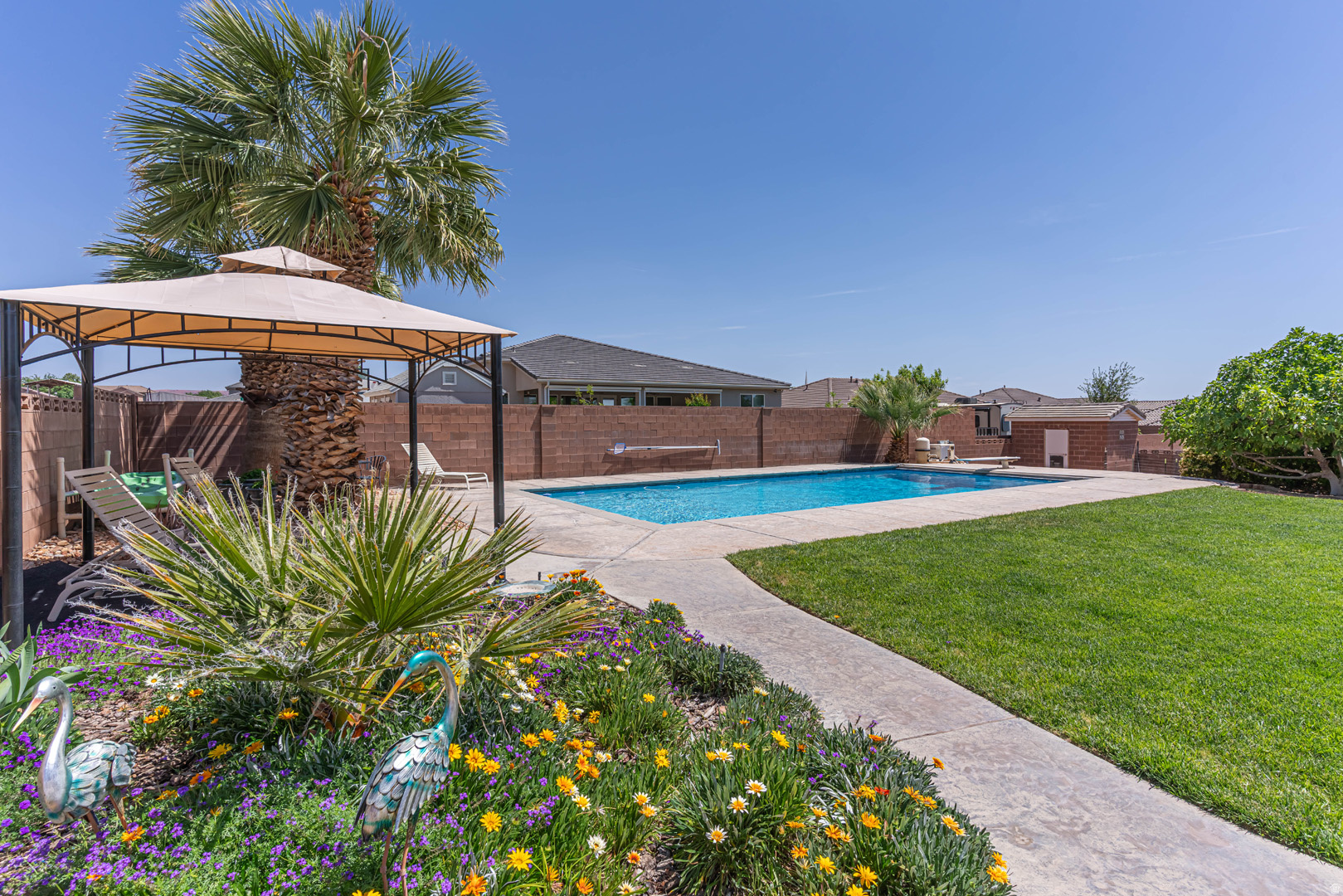 SKYLINE EST - Residential