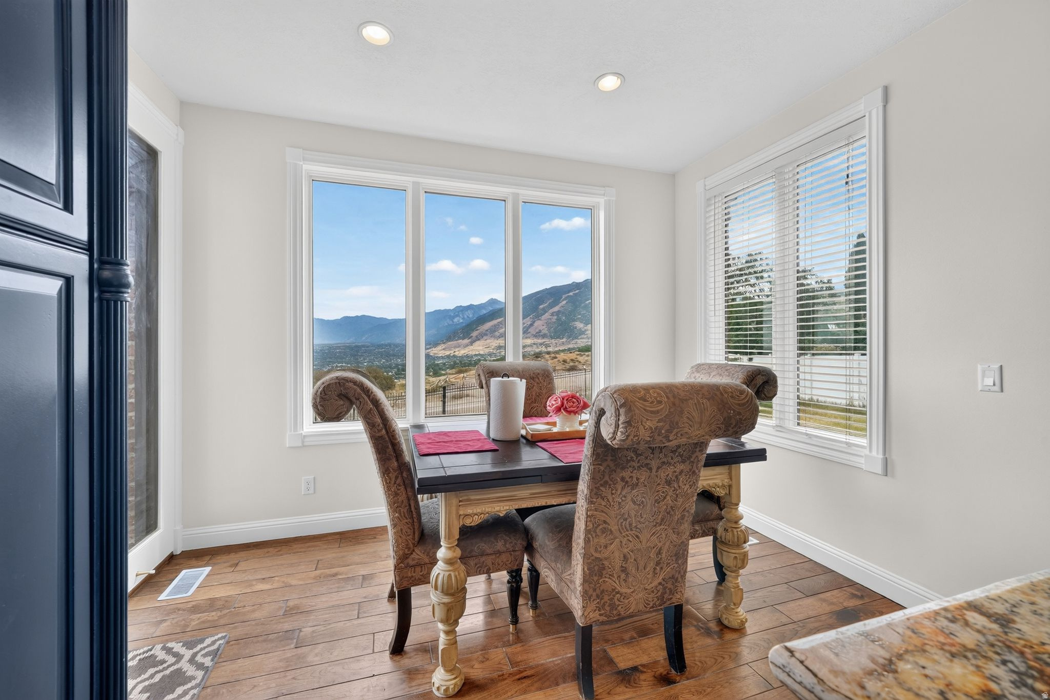 DRAPER HEIGHTS - Residential