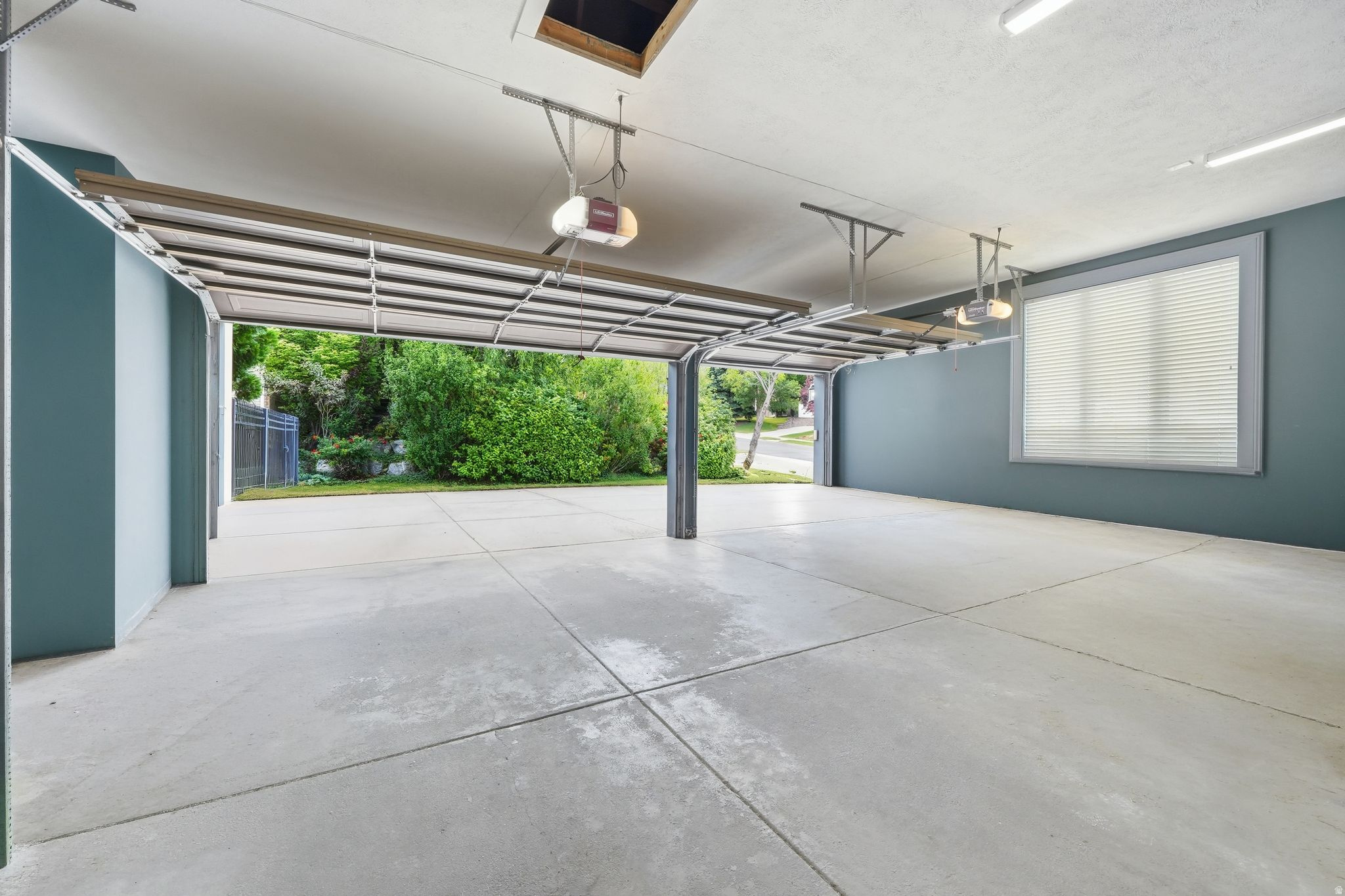 DRAPER HEIGHTS - Residential
