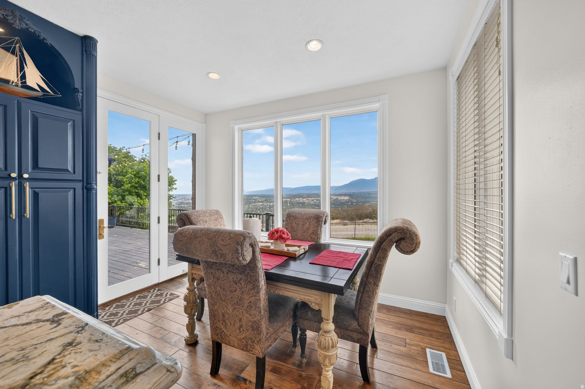 DRAPER HEIGHTS - Residential