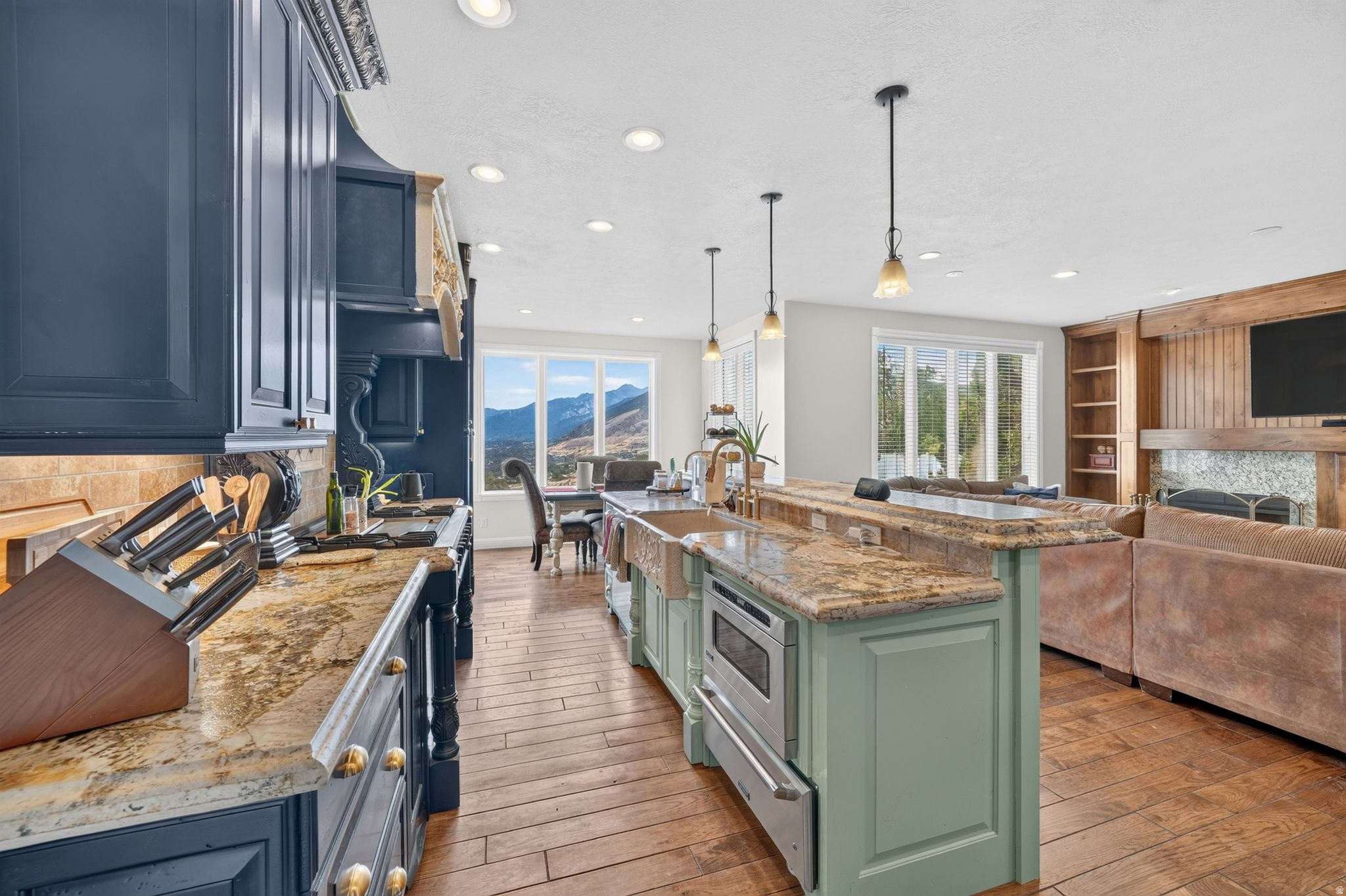 DRAPER HEIGHTS - Residential