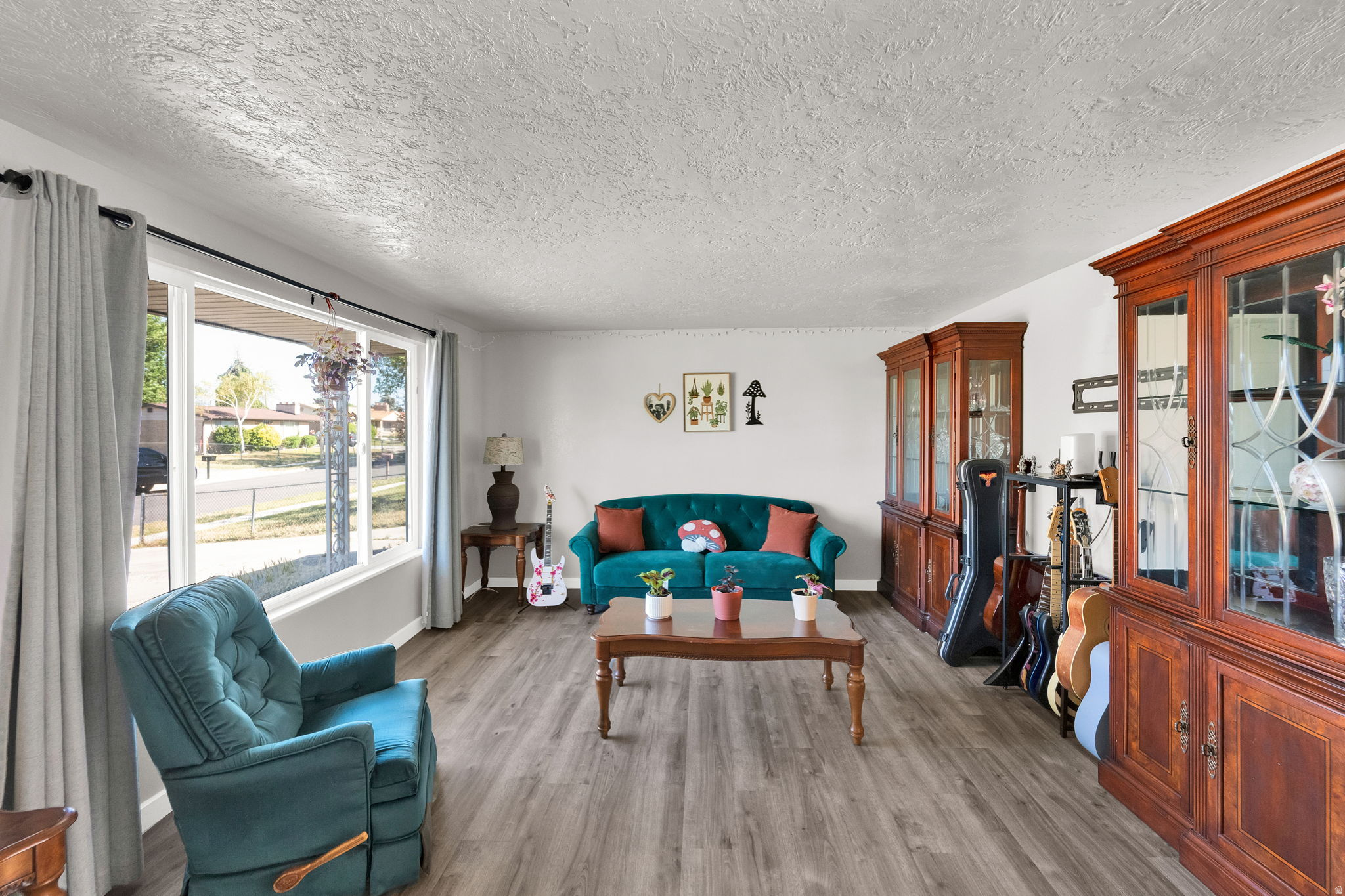 COLONY WEST - Residential