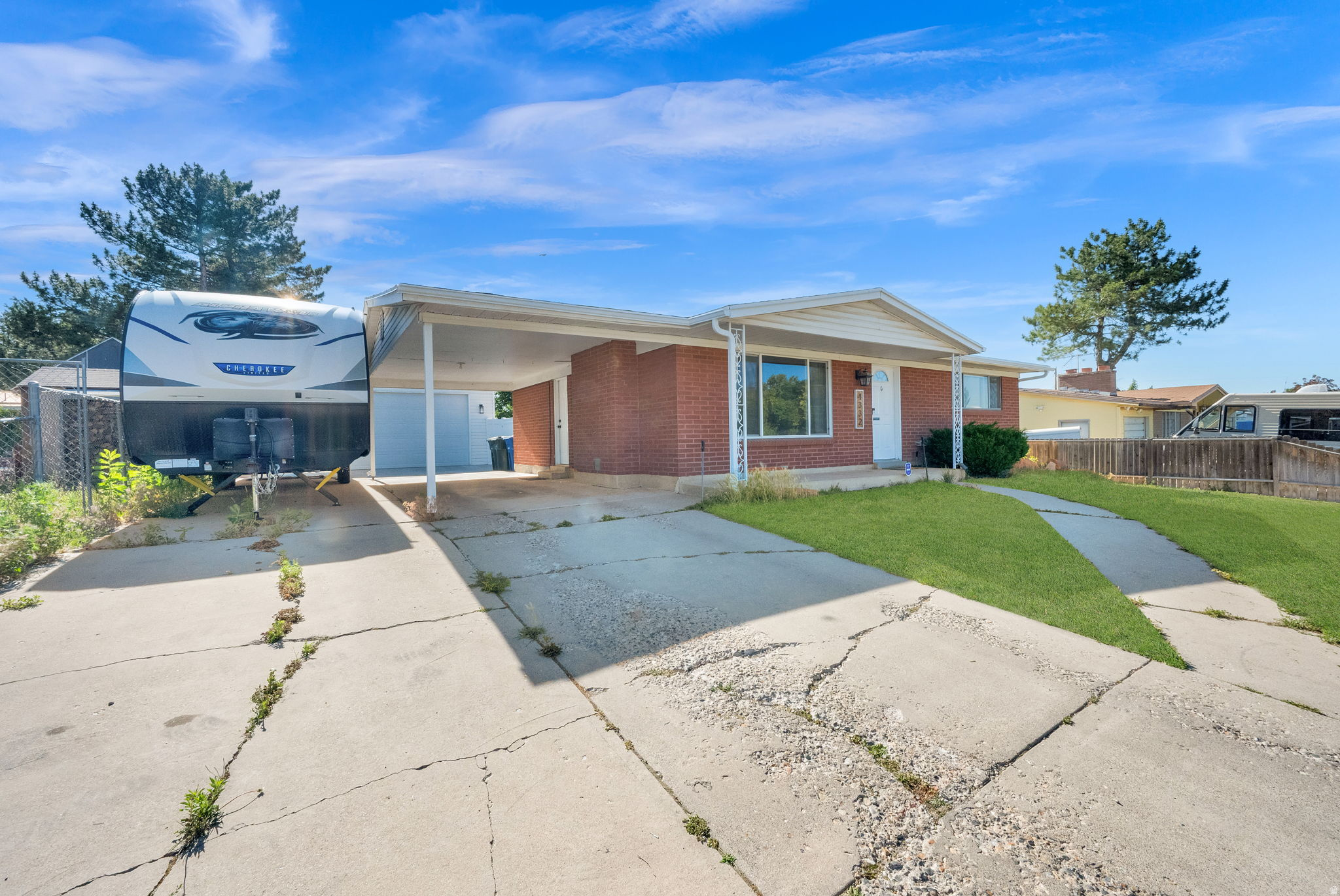 COLONY WEST - Residential