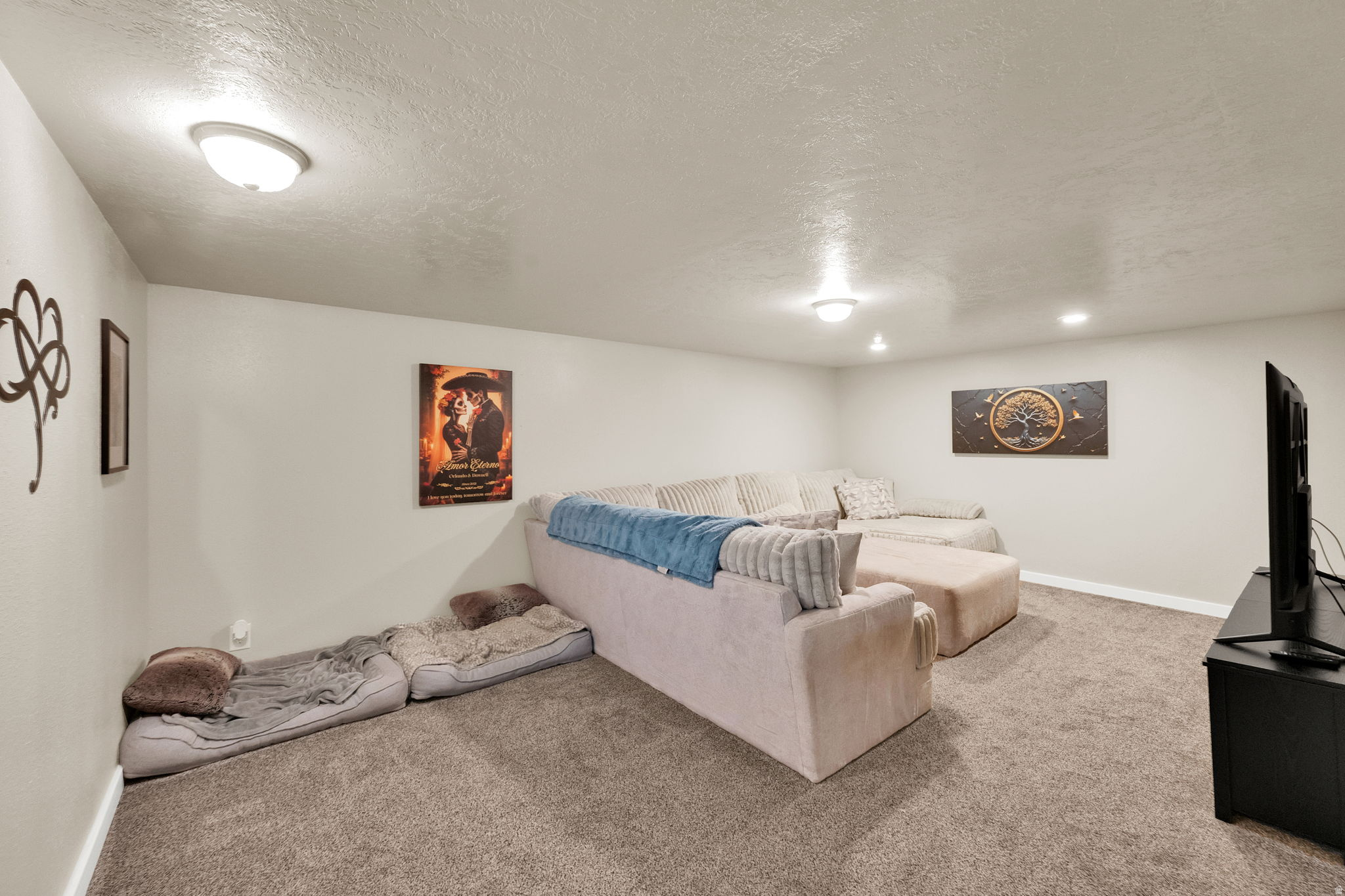 COLONY WEST - Residential