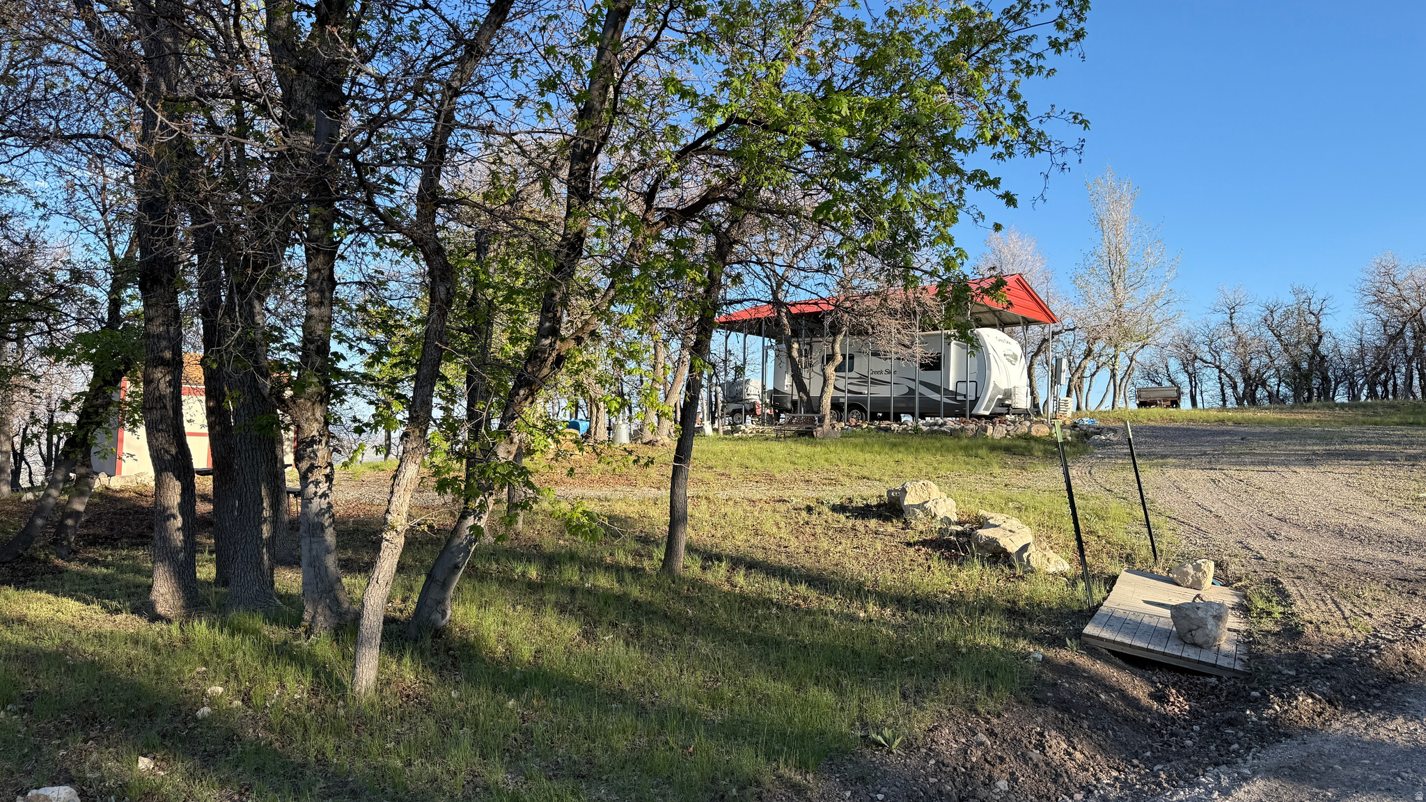 SKYLINE MOUNTAIN RESORT - Land