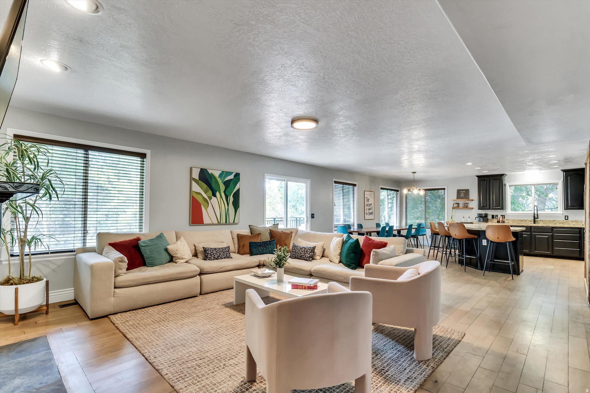 ALTA HILLS - Residential